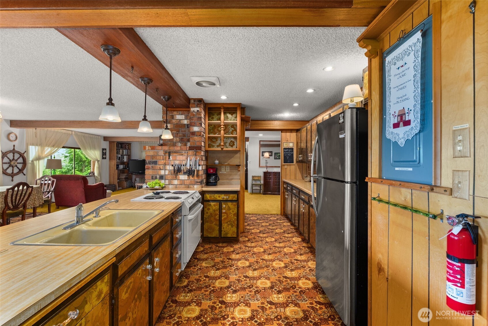 431 B Street , South Bend, WA 98586