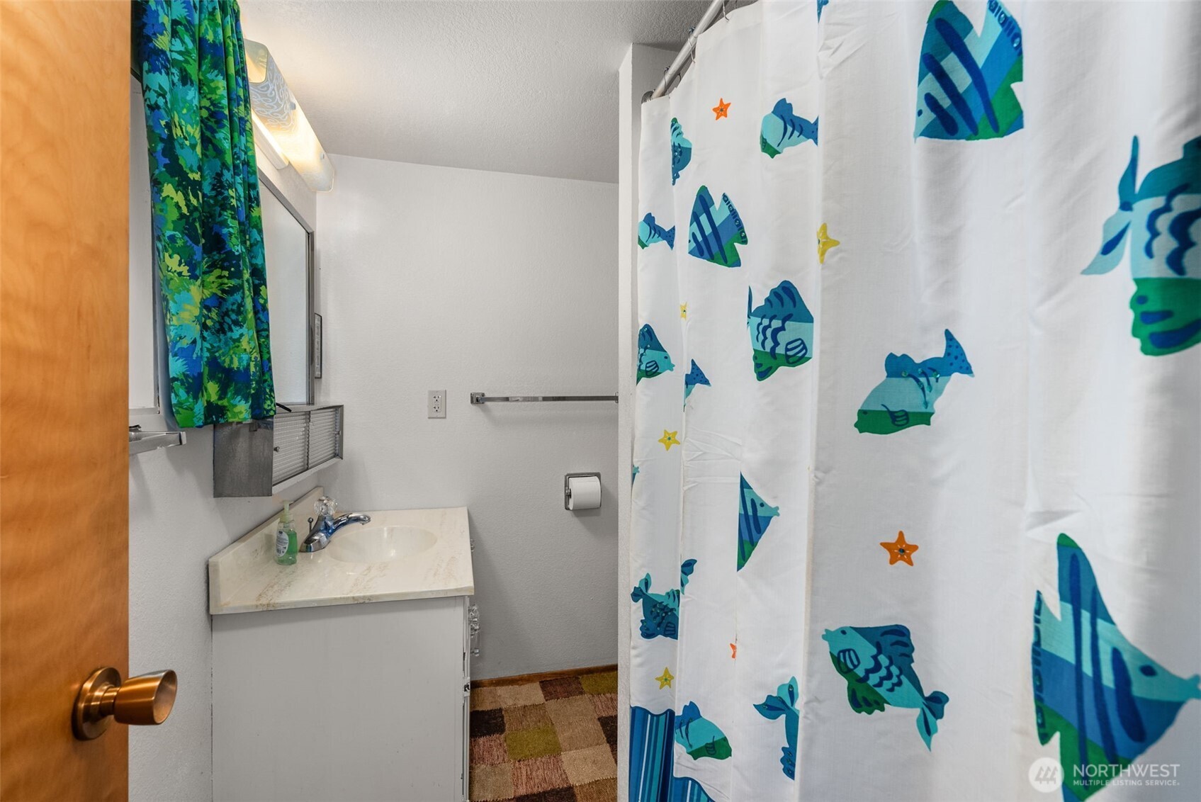 431 B Street , South Bend, WA 98586