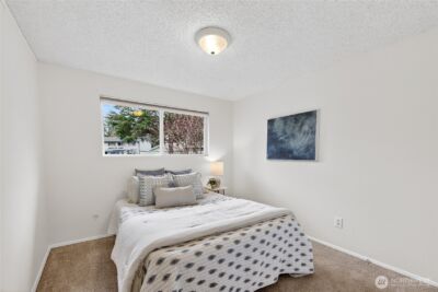 927 S 240th Place , Des Moines, WA 98198 - Photo 16