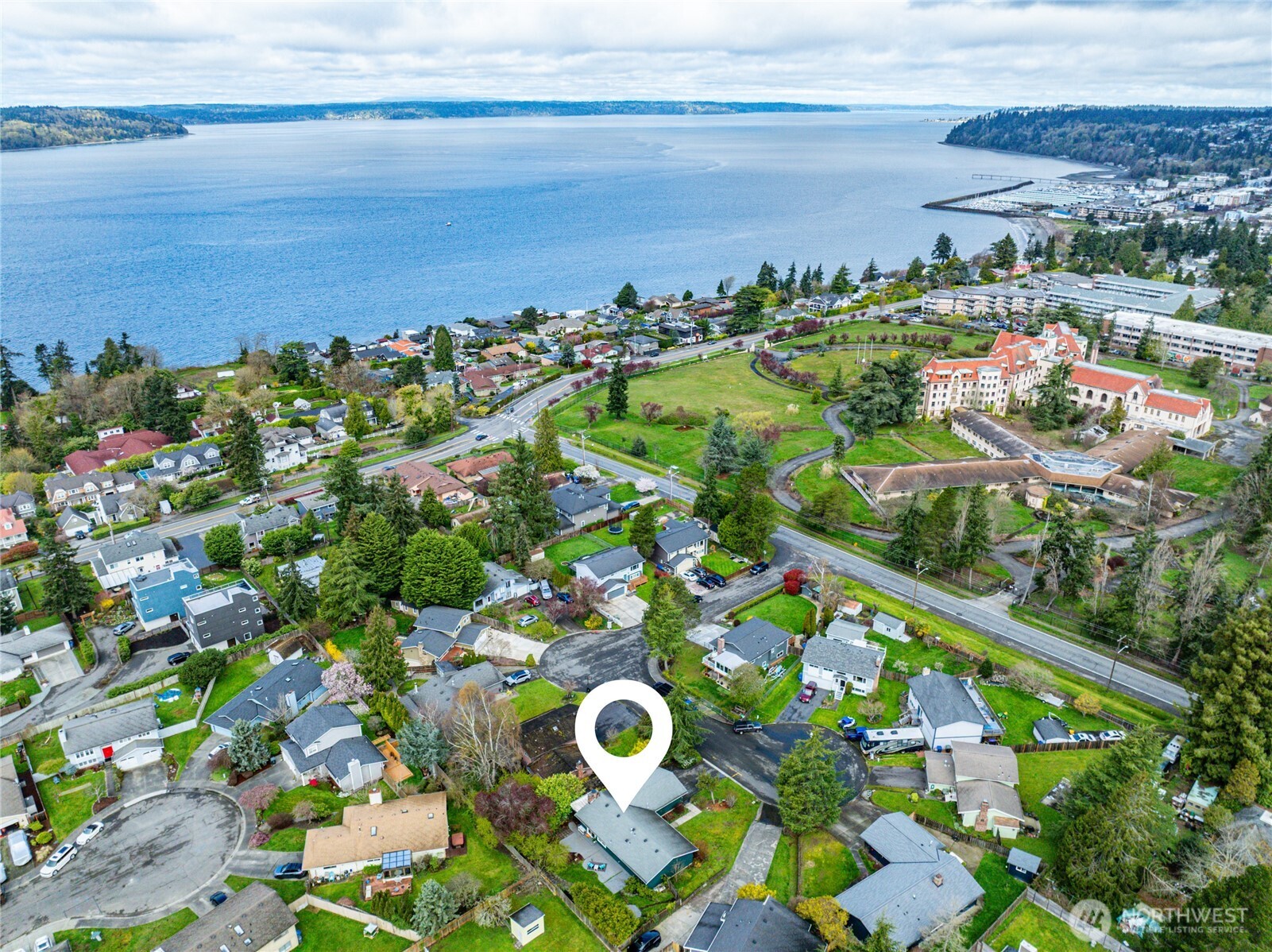 927 S 240th Place , Des Moines, WA 98198