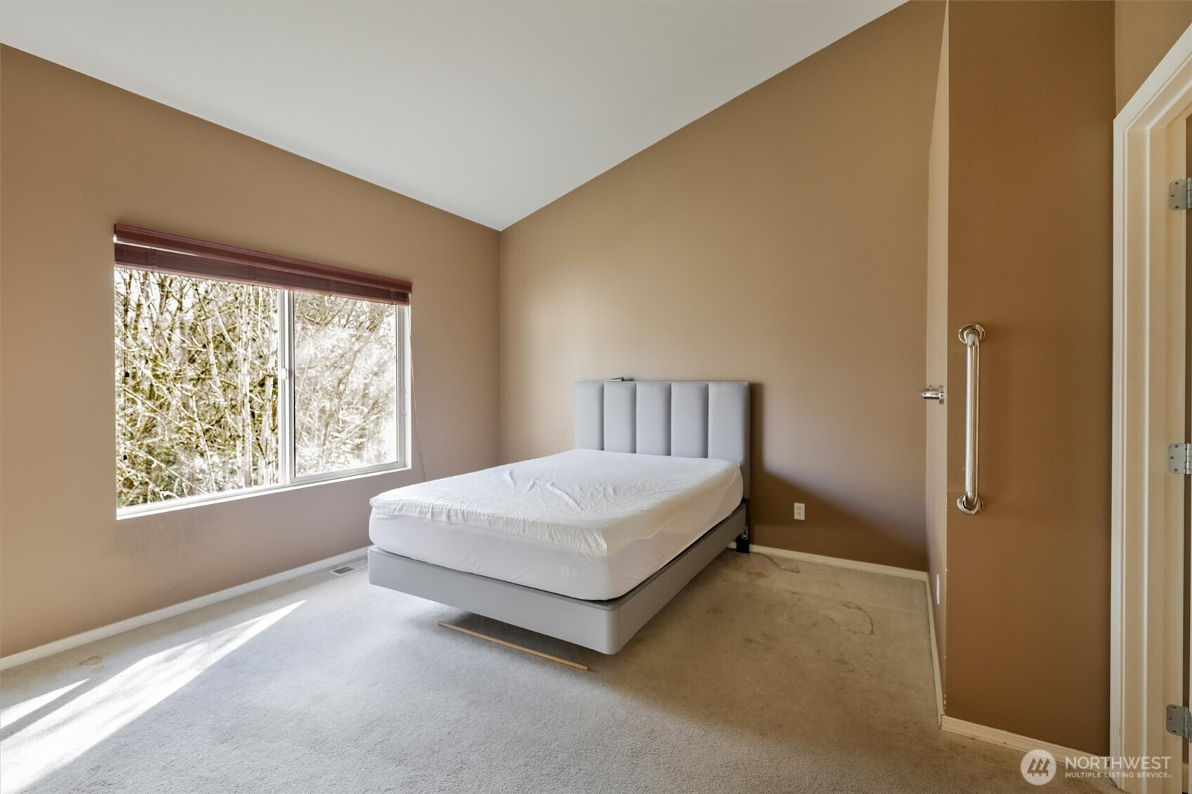 22534 43rd Avenue S #19-3, Kent, WA 98032-8470