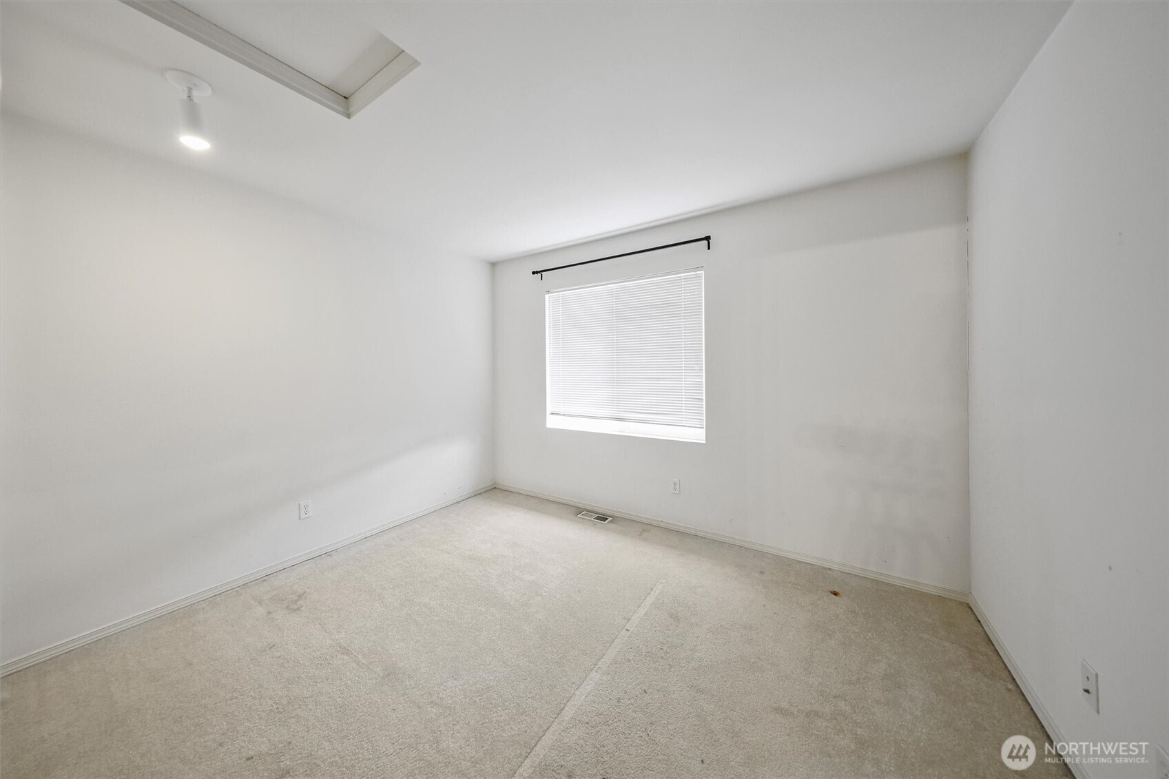 22534 43rd Avenue S #19-3, Kent, WA 98032-8470