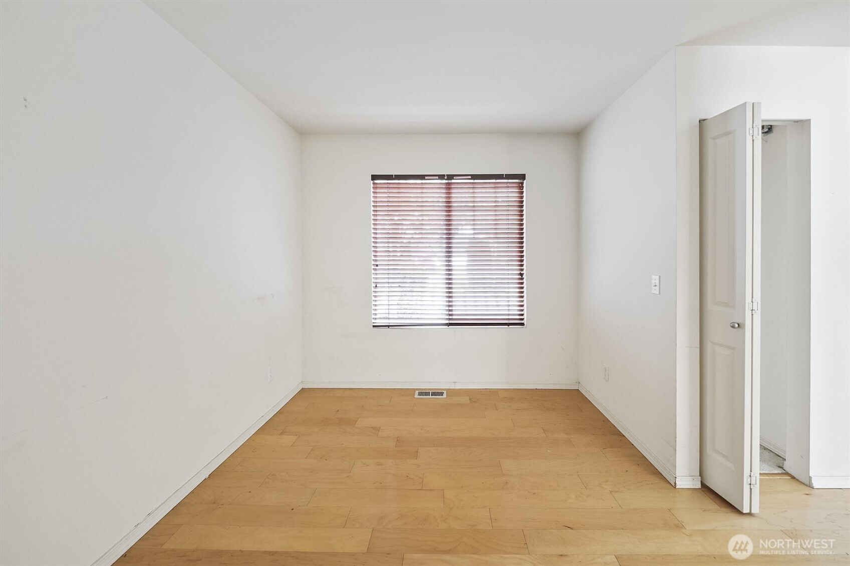 22534 43rd Avenue S #19-3, Kent, WA 98032-8470