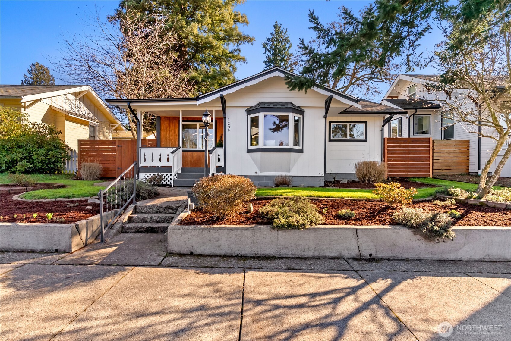 1239 S Verde Street , Tacoma, WA 98405-1146