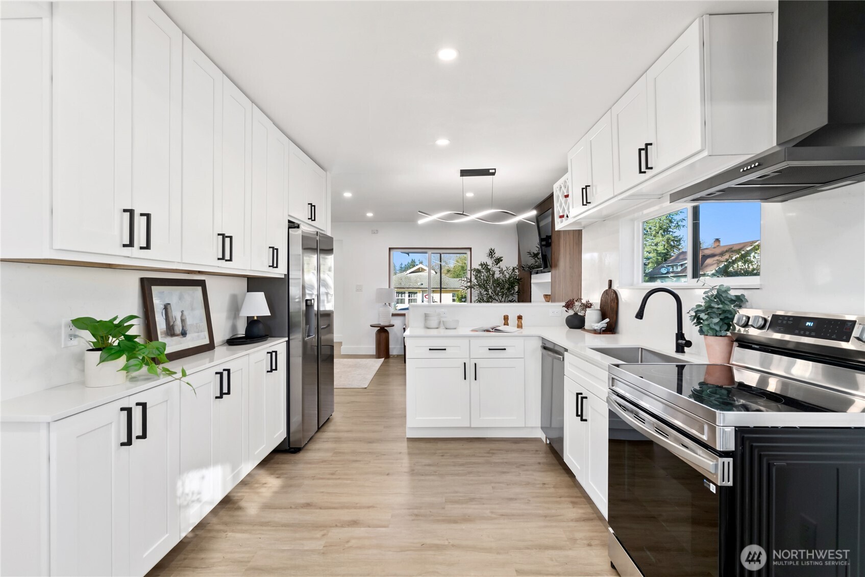 1239 S Verde Street , Tacoma, WA 98405-1146