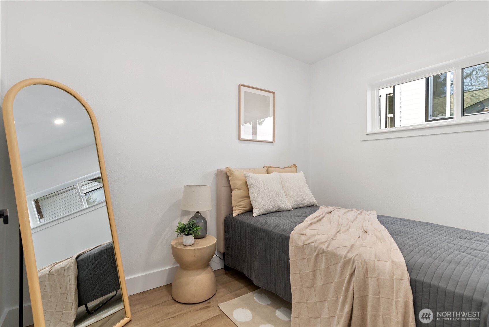 1239 S Verde Street , Tacoma, WA 98405-1146