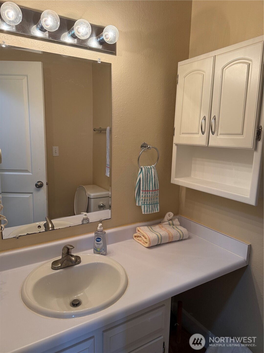 210 26th Street NW #411/12, Long Beach, WA 98631