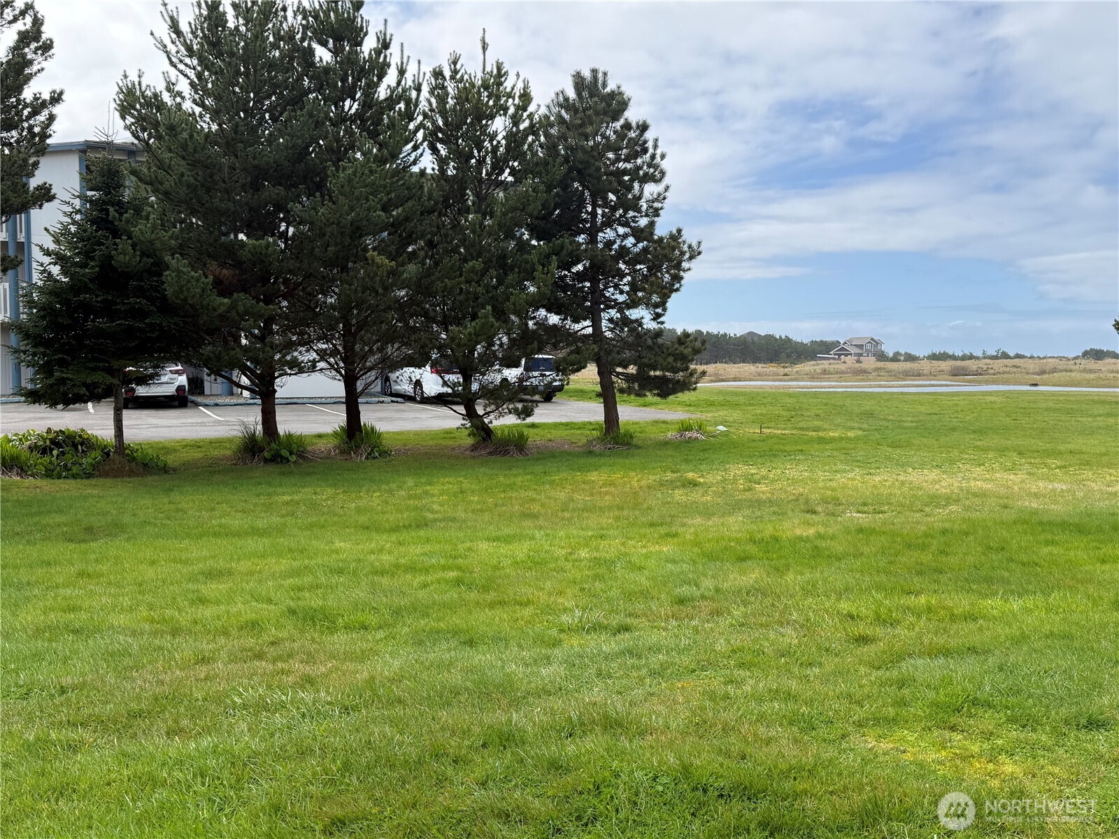 210 26th Street NW #411/12, Long Beach, WA 98631