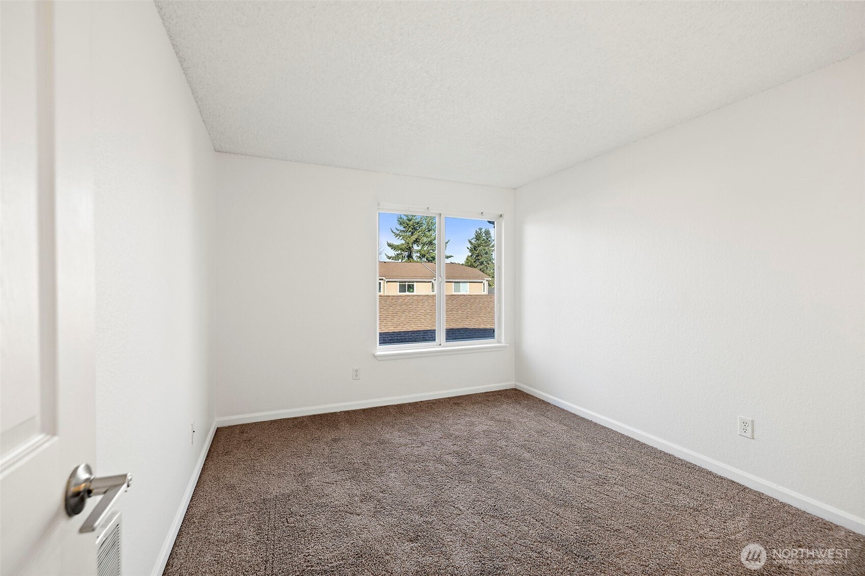 1215 S 237th Lane #1308, Des Moines, WA 98198