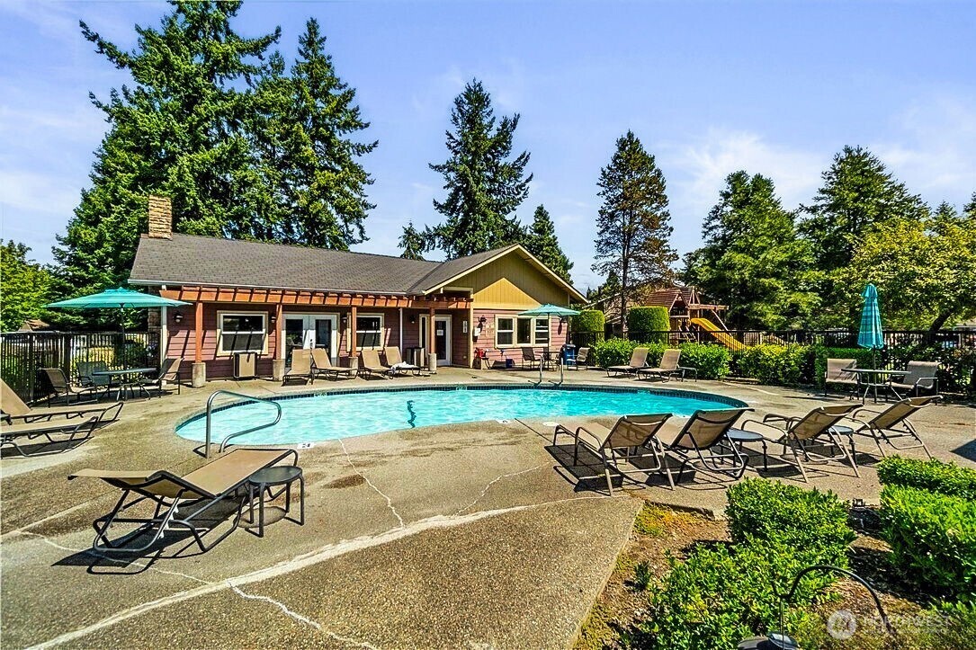 1215 S 237th Lane #1308, Des Moines, WA 98198