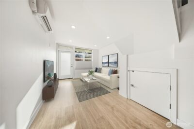 1055 S Cloverdale Street , Seattle, WA 98108-4744 - Photo 11