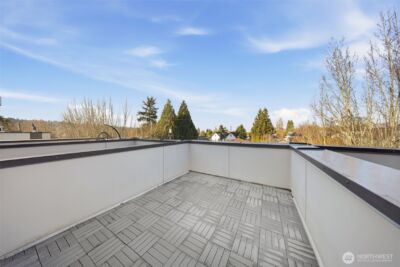 1055 S Cloverdale Street , Seattle, WA 98108-4744 - Photo 31