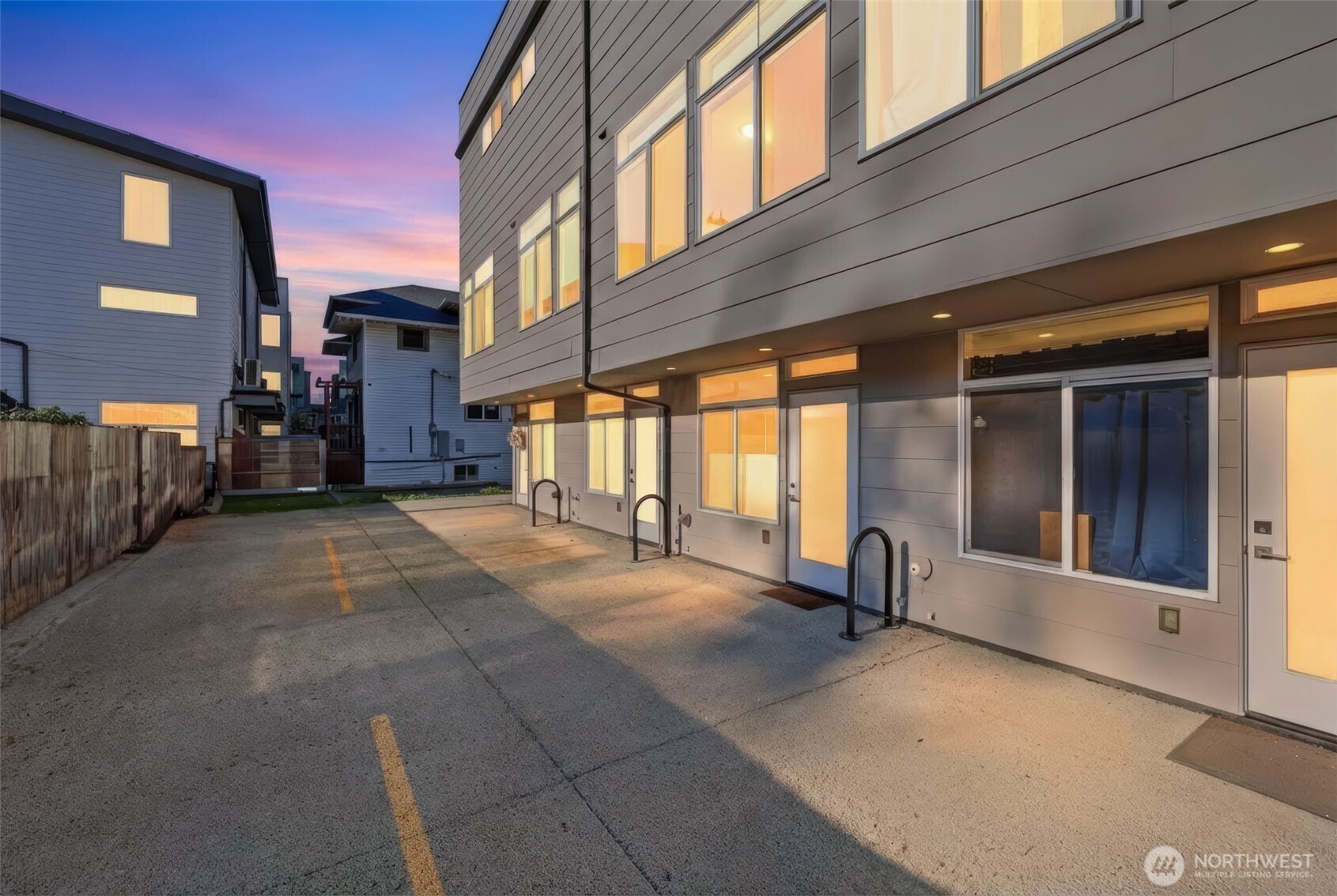 1055 S Cloverdale Street , Seattle, WA 98108-4744