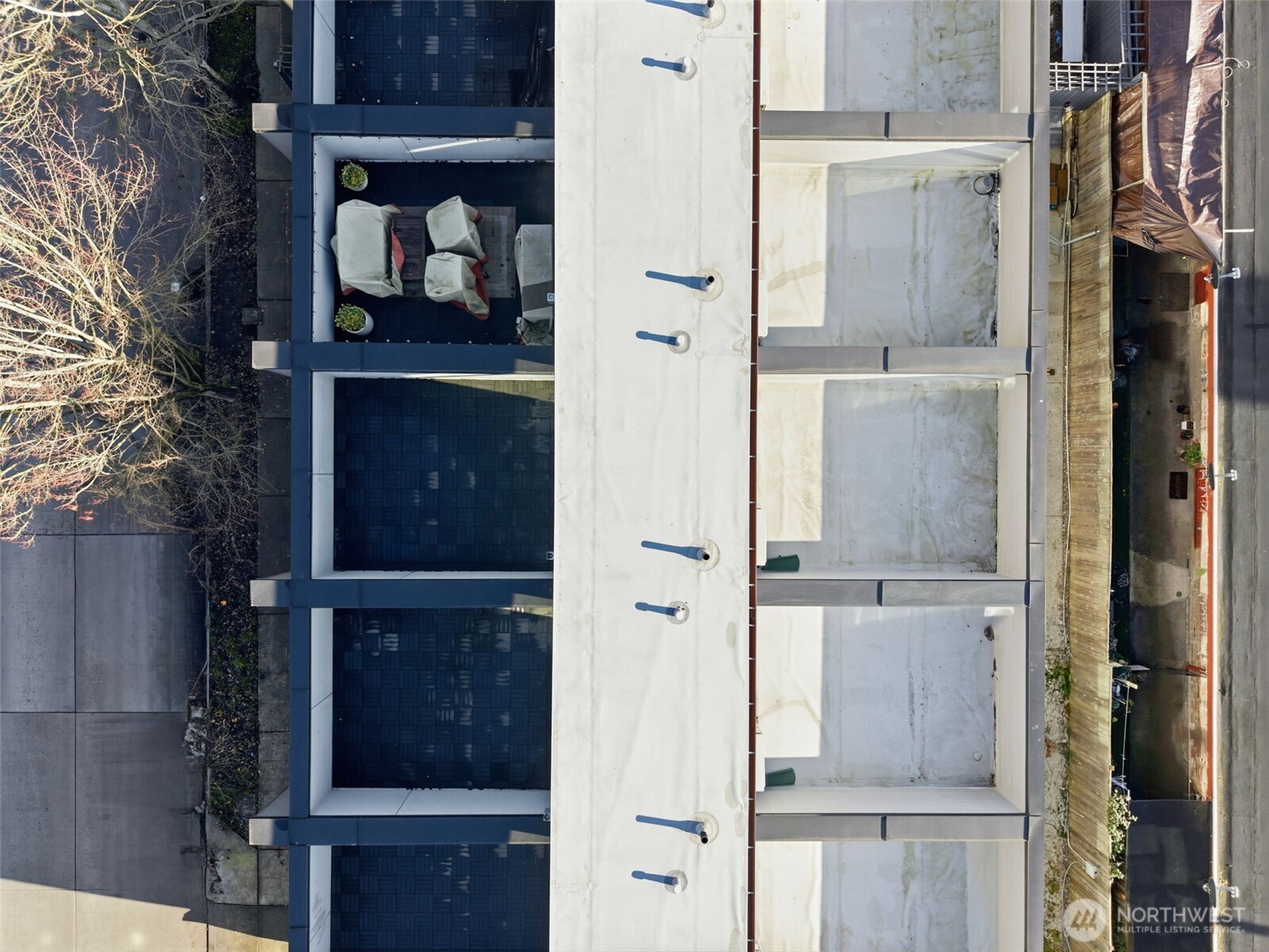 1055 S Cloverdale Street , Seattle, WA 98108-4744