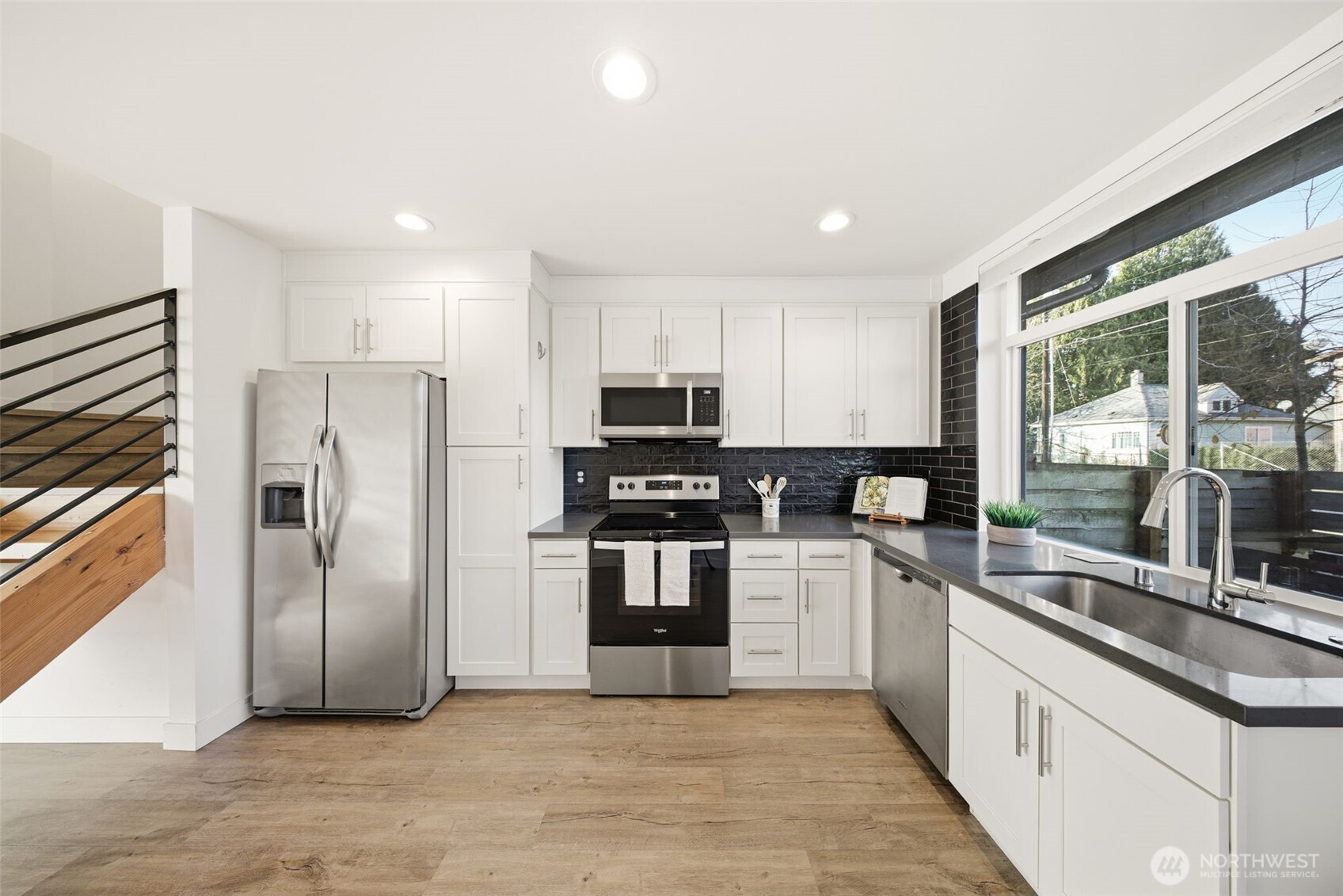 1055 S Cloverdale Street , Seattle, WA 98108-4744