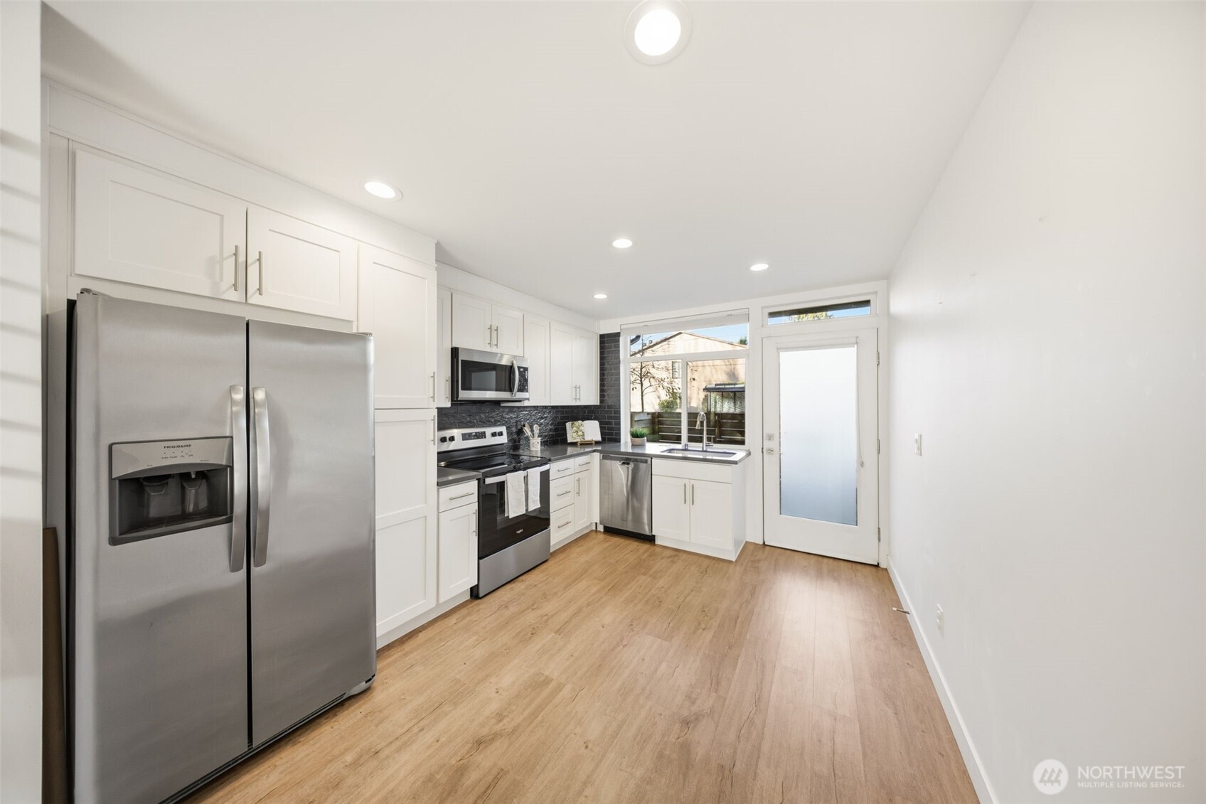 1055 S Cloverdale Street , Seattle, WA 98108-4744