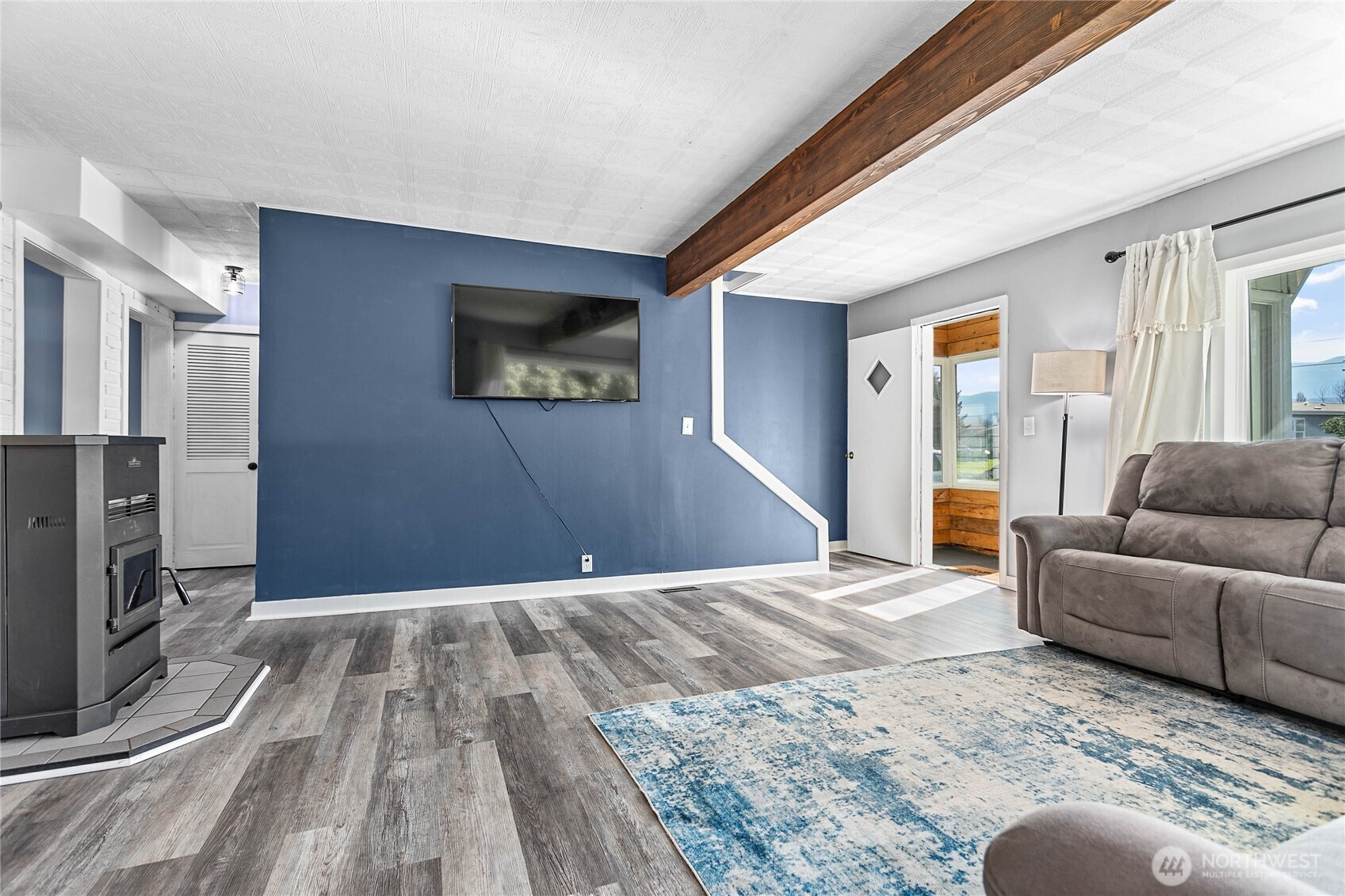 208 Harrison Street , Sumas, WA 98295