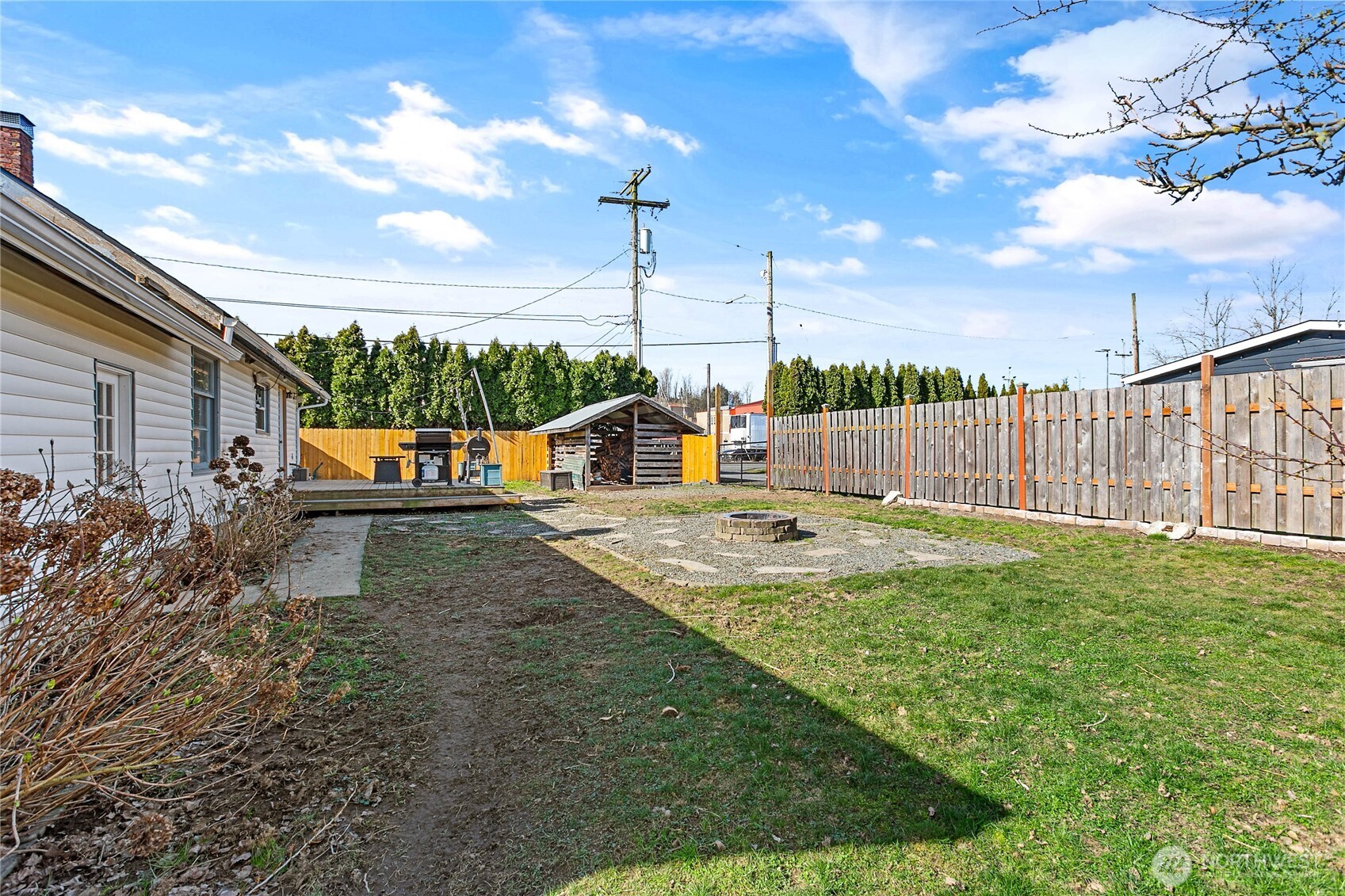208 Harrison Street , Sumas, WA 98295