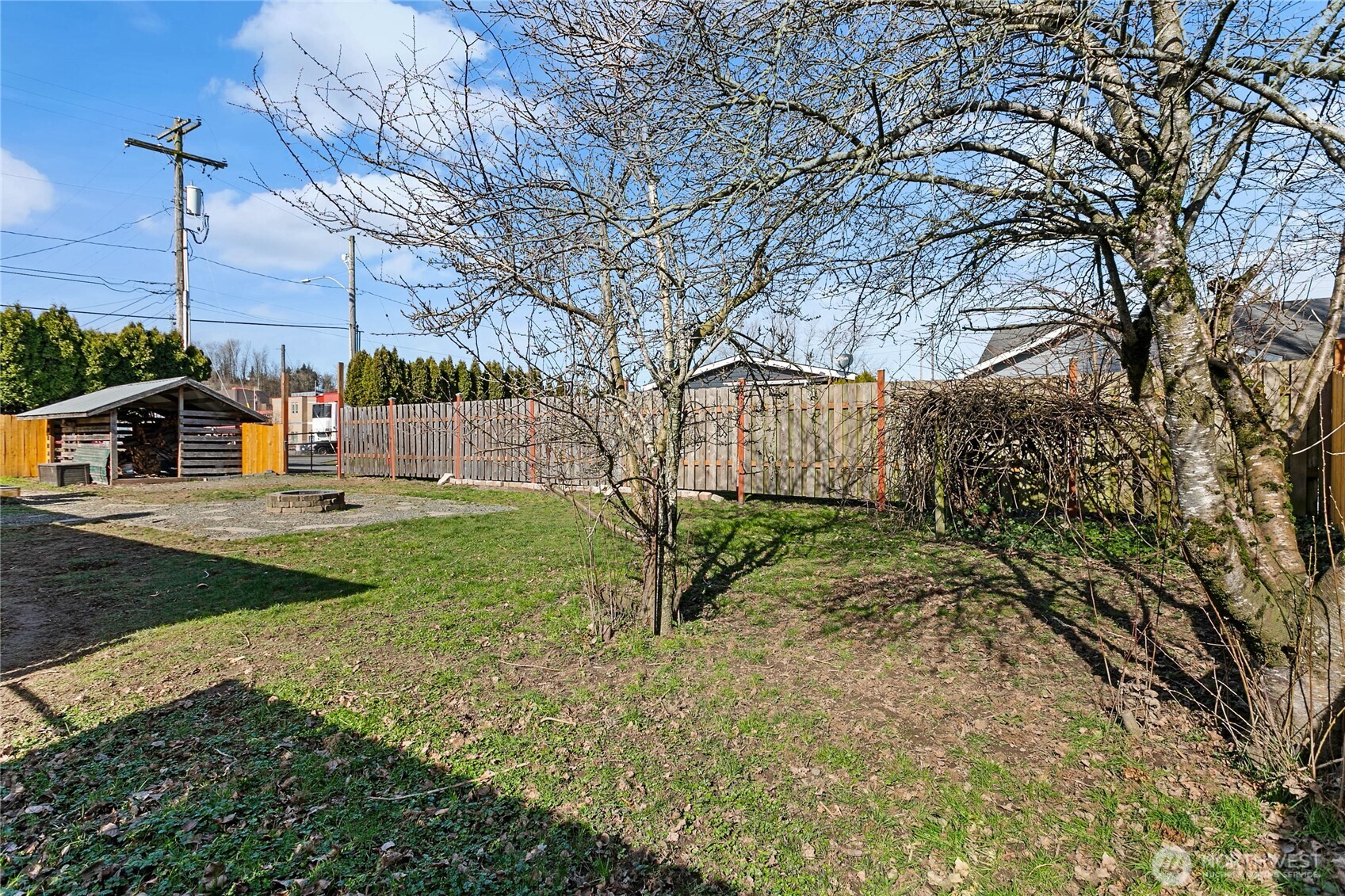 208 Harrison Street , Sumas, WA 98295
