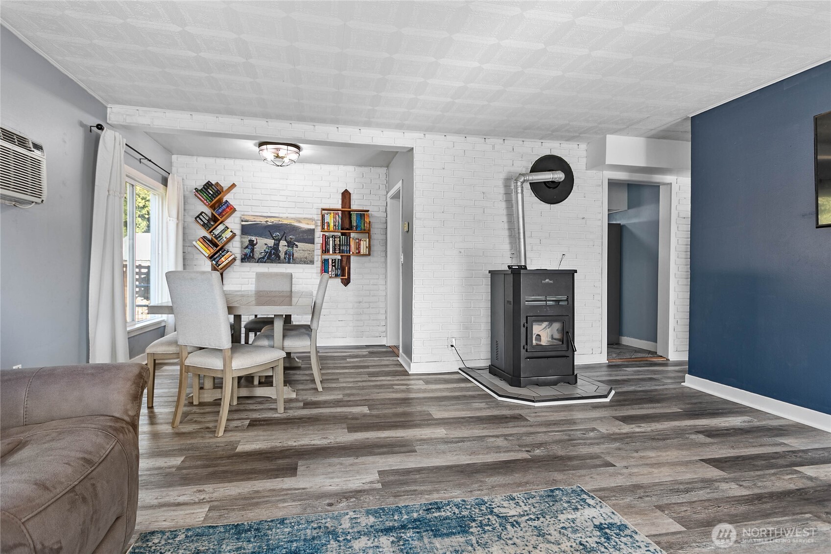 208 Harrison Street , Sumas, WA 98295