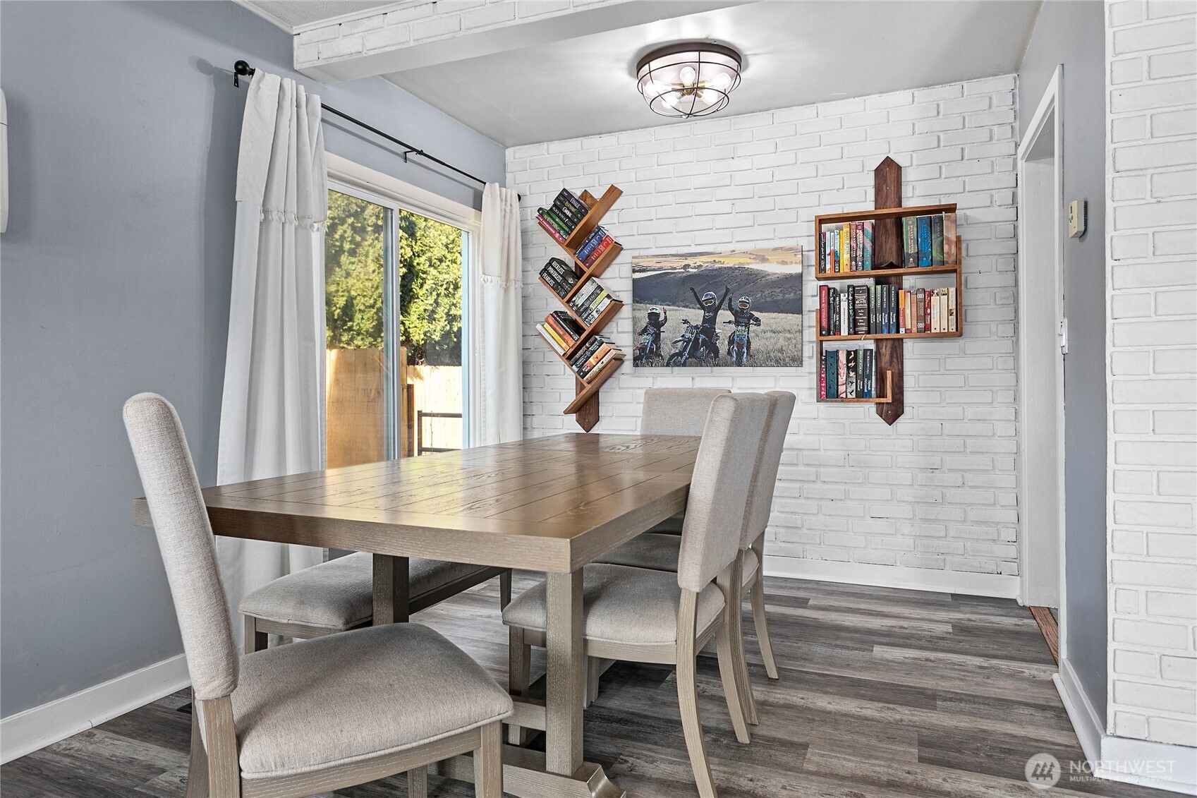 208 Harrison Street , Sumas, WA 98295