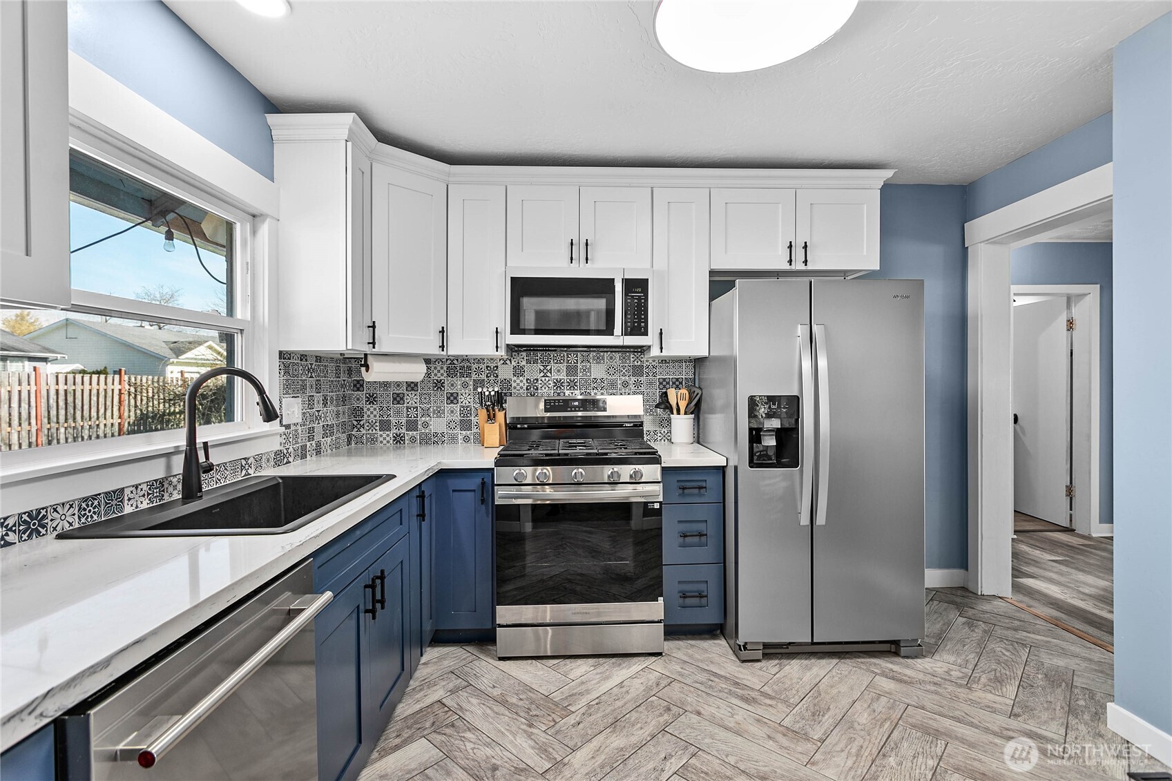 208 Harrison Street , Sumas, WA 98295