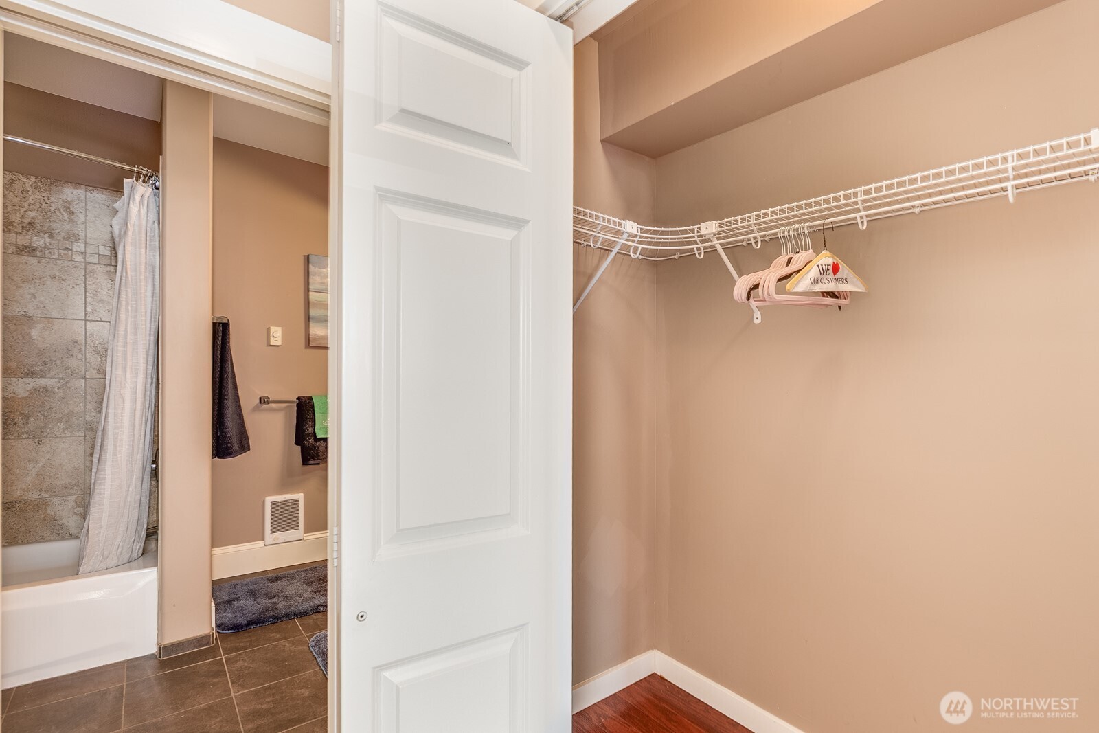 3221 SW Avalon Way #201, Seattle, WA 98126