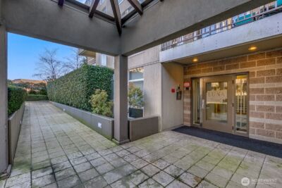 3221 SW Avalon Way #201, Seattle, WA 98126 - Photo 40