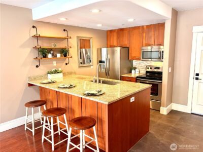 3221 SW Avalon Way #201, Seattle, WA 98126 - Photo 5