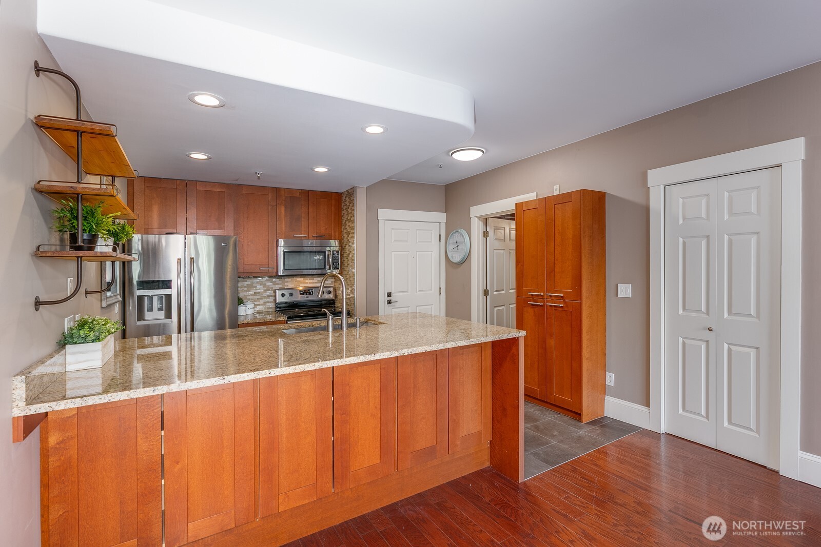 3221 SW Avalon Way #201, Seattle, WA 98126