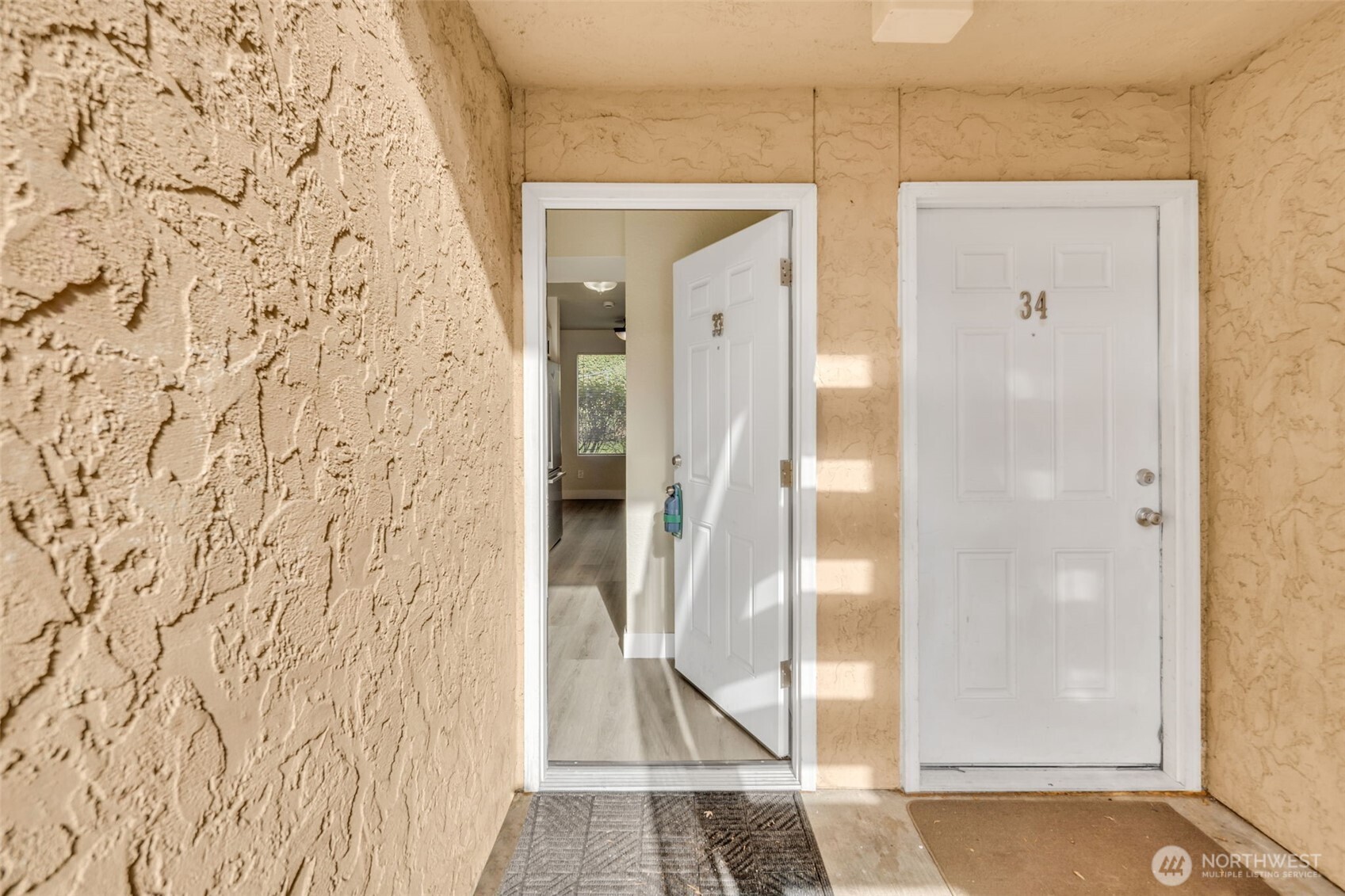 12520 NE 145th Street #E-33, Kirkland, WA 98034