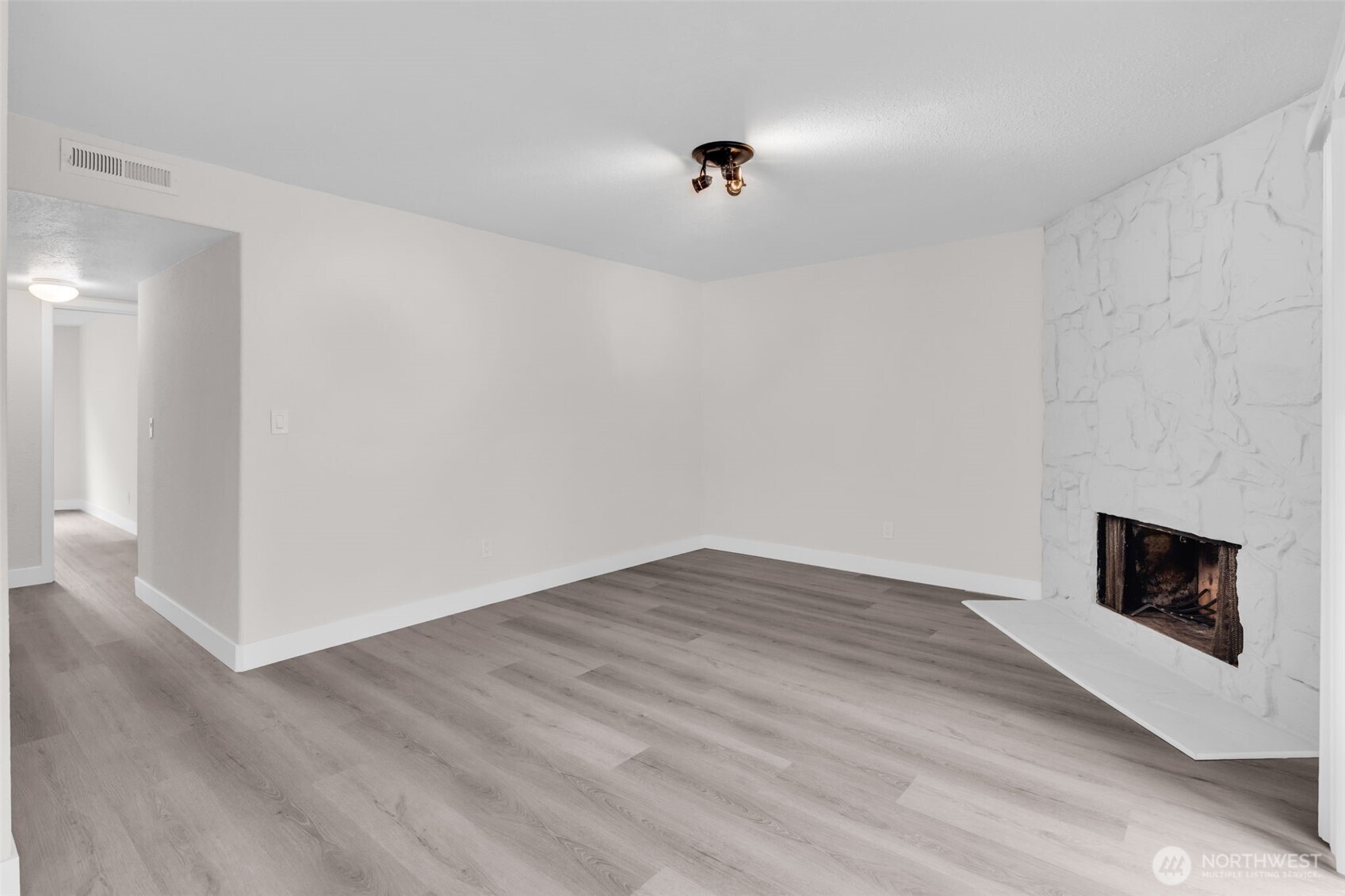 12520 NE 145th Street #E-33, Kirkland, WA 98034