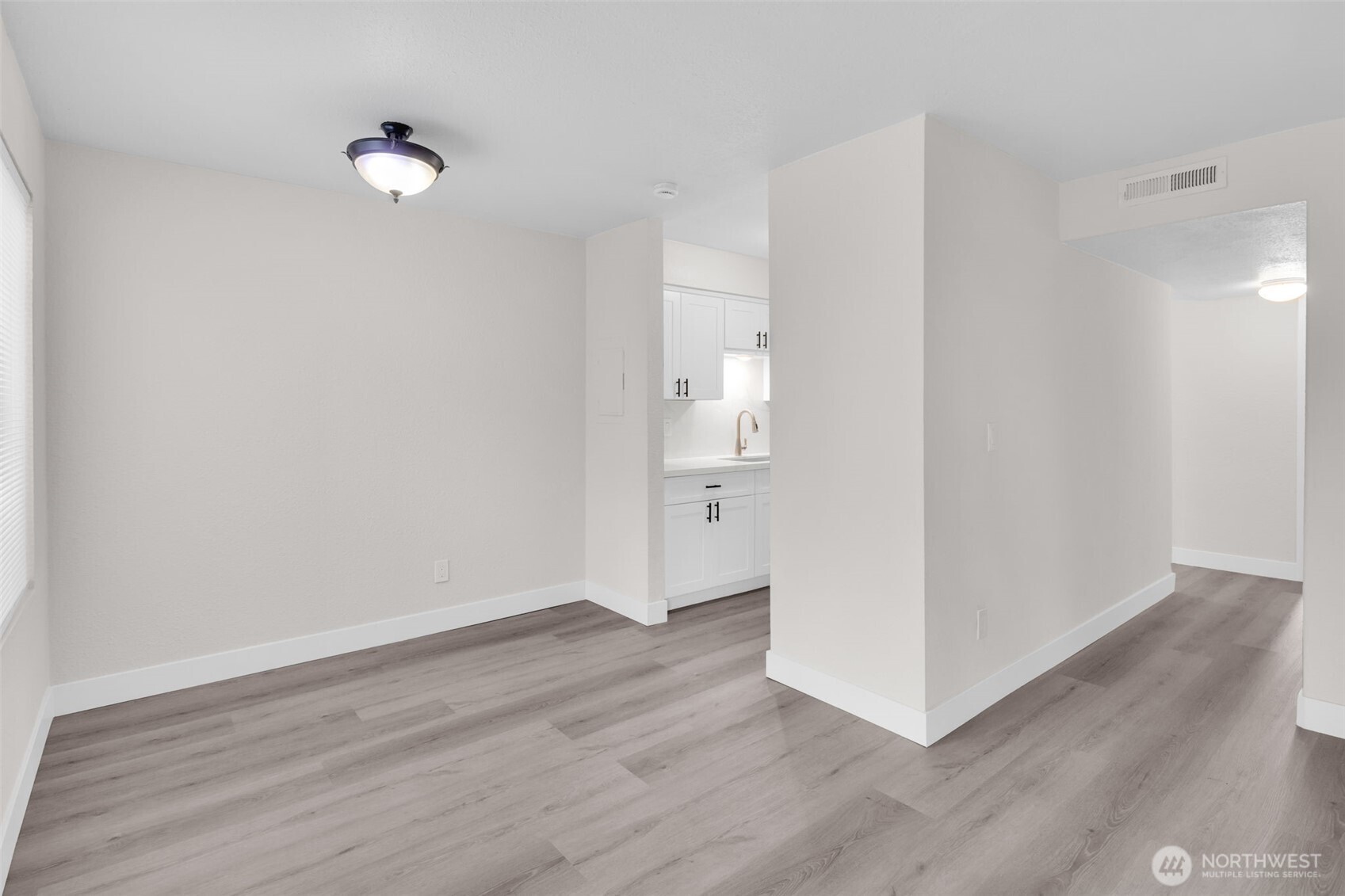 12520 NE 145th Street #E-33, Kirkland, WA 98034