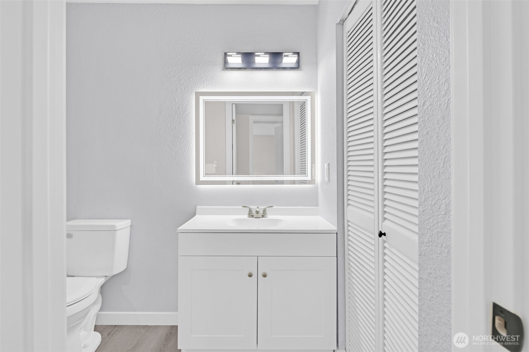 12520 NE 145th Street #E-33, Kirkland, WA 98034