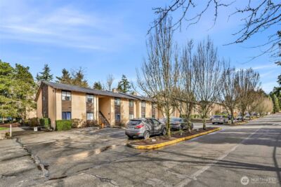 12520 NE 145th Street #E-33, Kirkland, WA 98034 - Photo 3