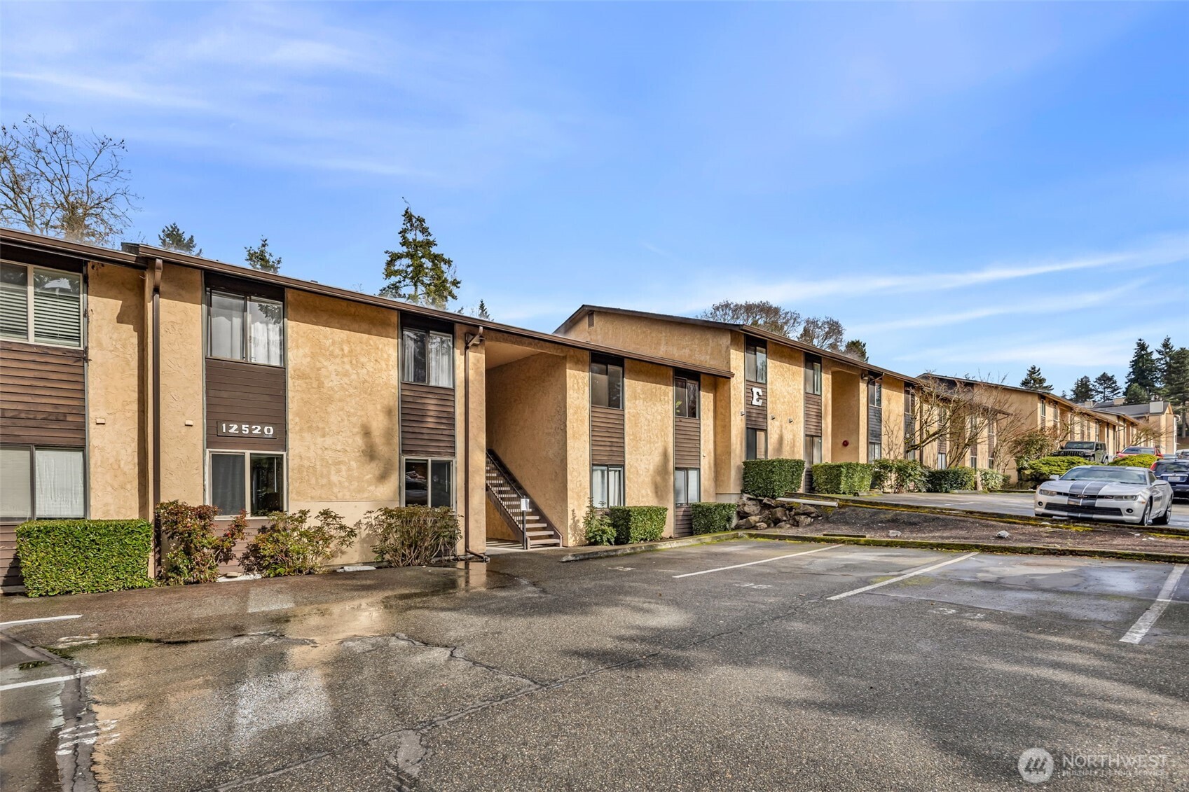 12520 NE 145th Street #E-33, Kirkland, WA 98034