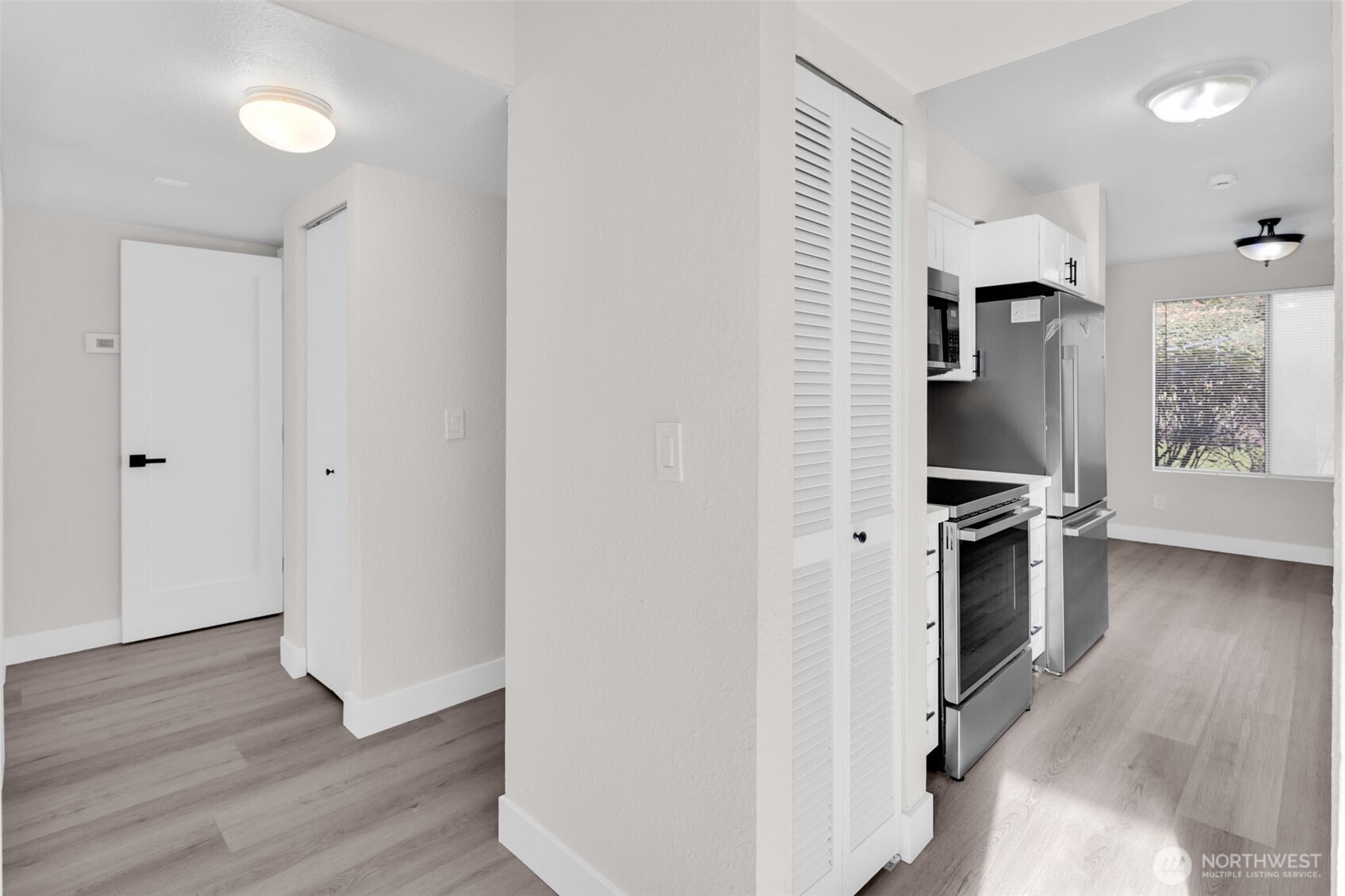 12520 NE 145th Street #E-33, Kirkland, WA 98034