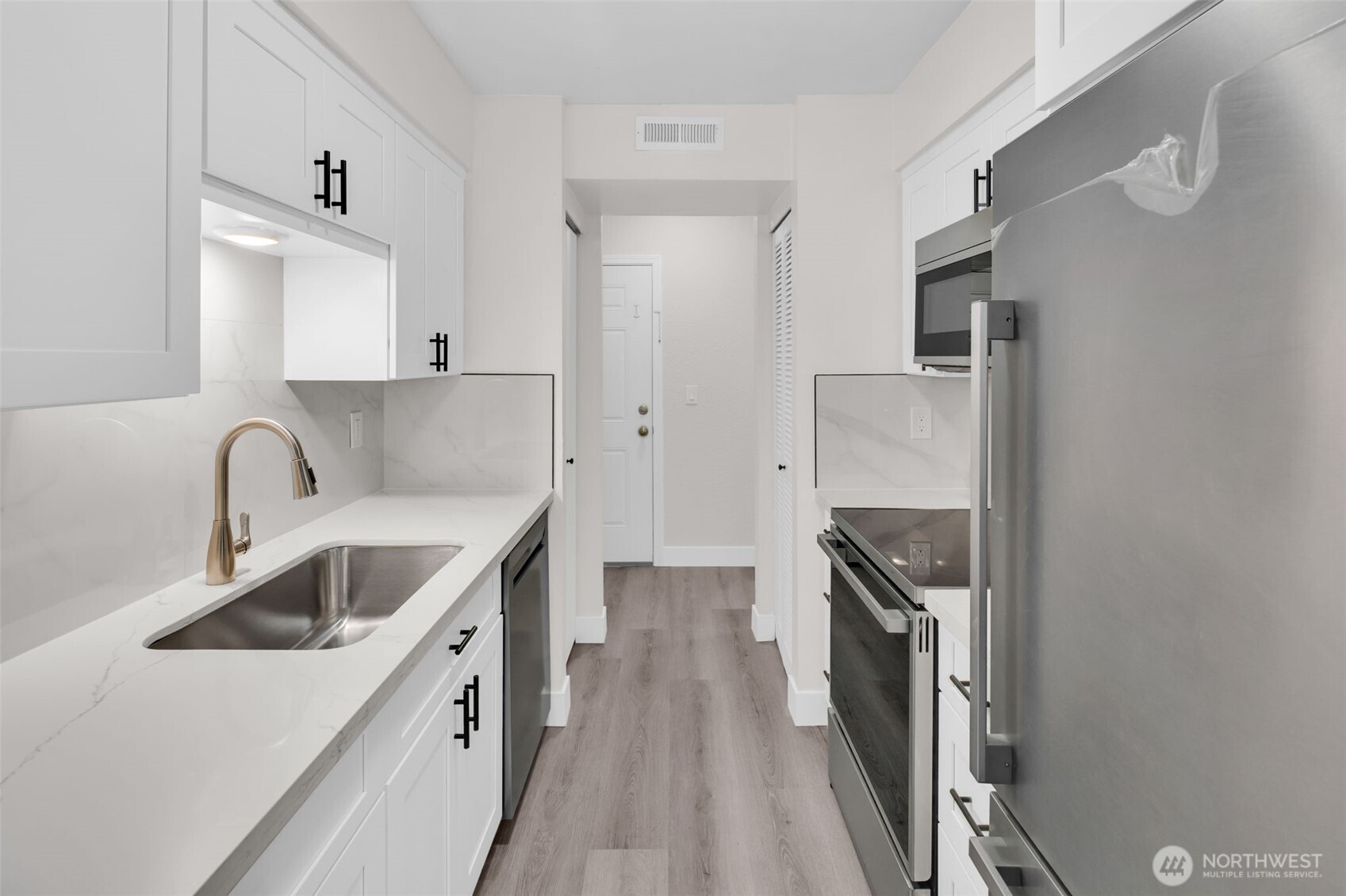 12520 NE 145th Street #E-33, Kirkland, WA 98034