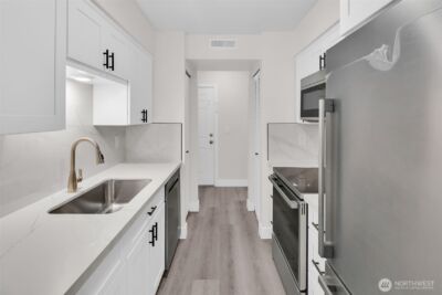 12520 NE 145th Street #E-33, Kirkland, WA 98034 - Photo 6