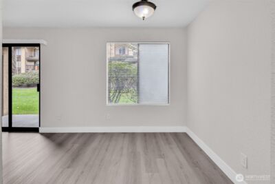 12520 NE 145th Street #E-33, Kirkland, WA 98034 - Photo 8