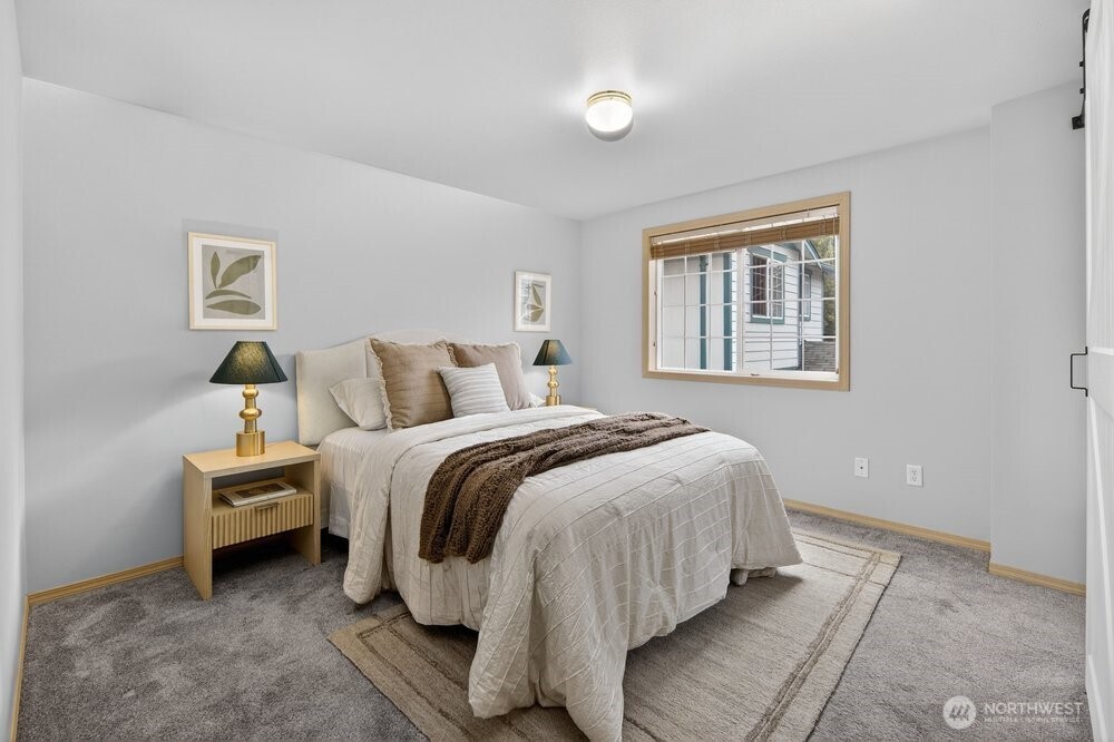 1212 N 12th Place , Mount Vernon, WA 98273