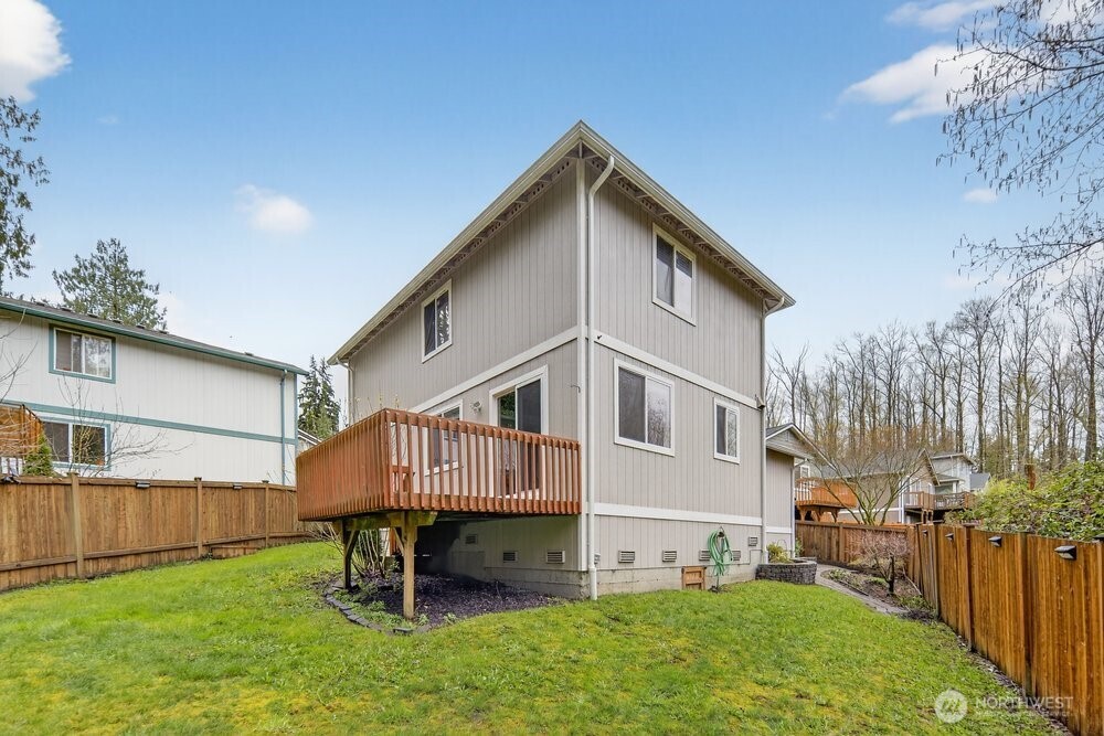 1212 N 12th Place , Mount Vernon, WA 98273