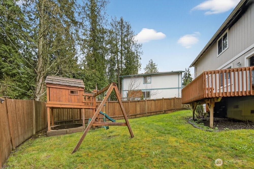 1212 N 12th Place , Mount Vernon, WA 98273