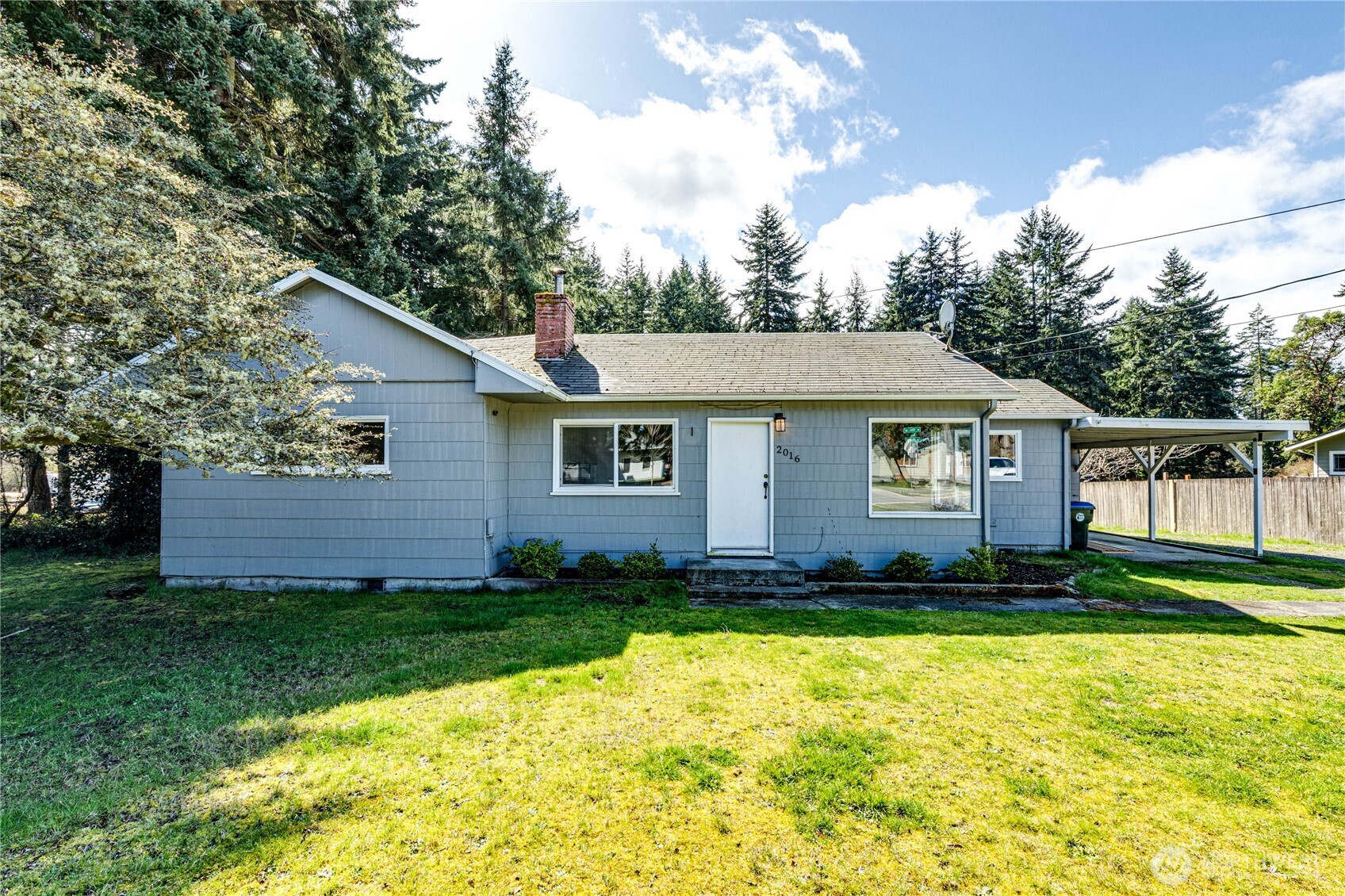 2016 W 10th Street , Port Angeles, WA 98363
