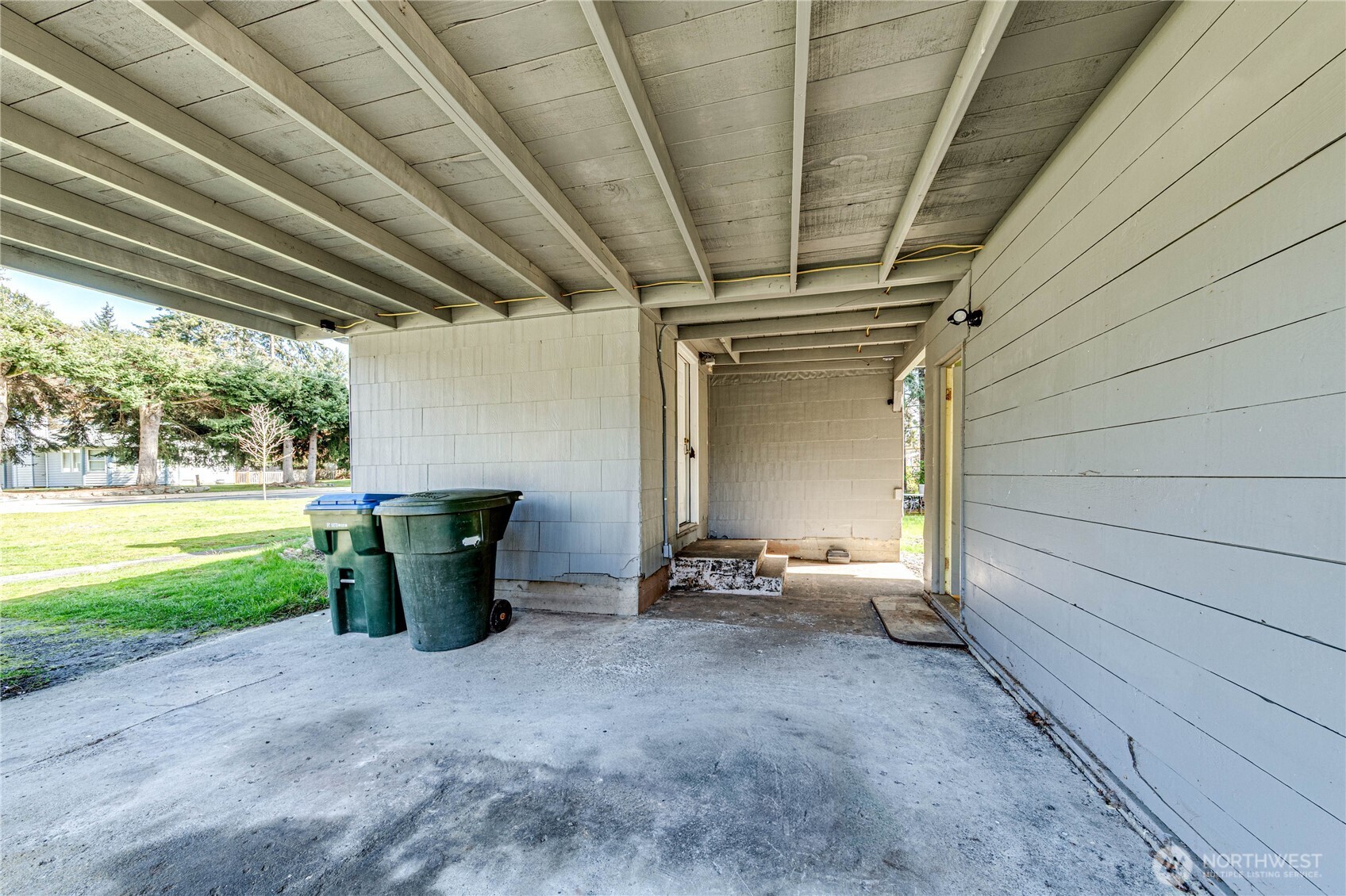 2016 W 10th Street , Port Angeles, WA 98363