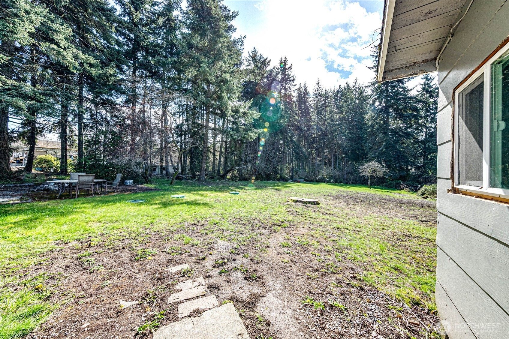 2016 W 10th Street , Port Angeles, WA 98363
