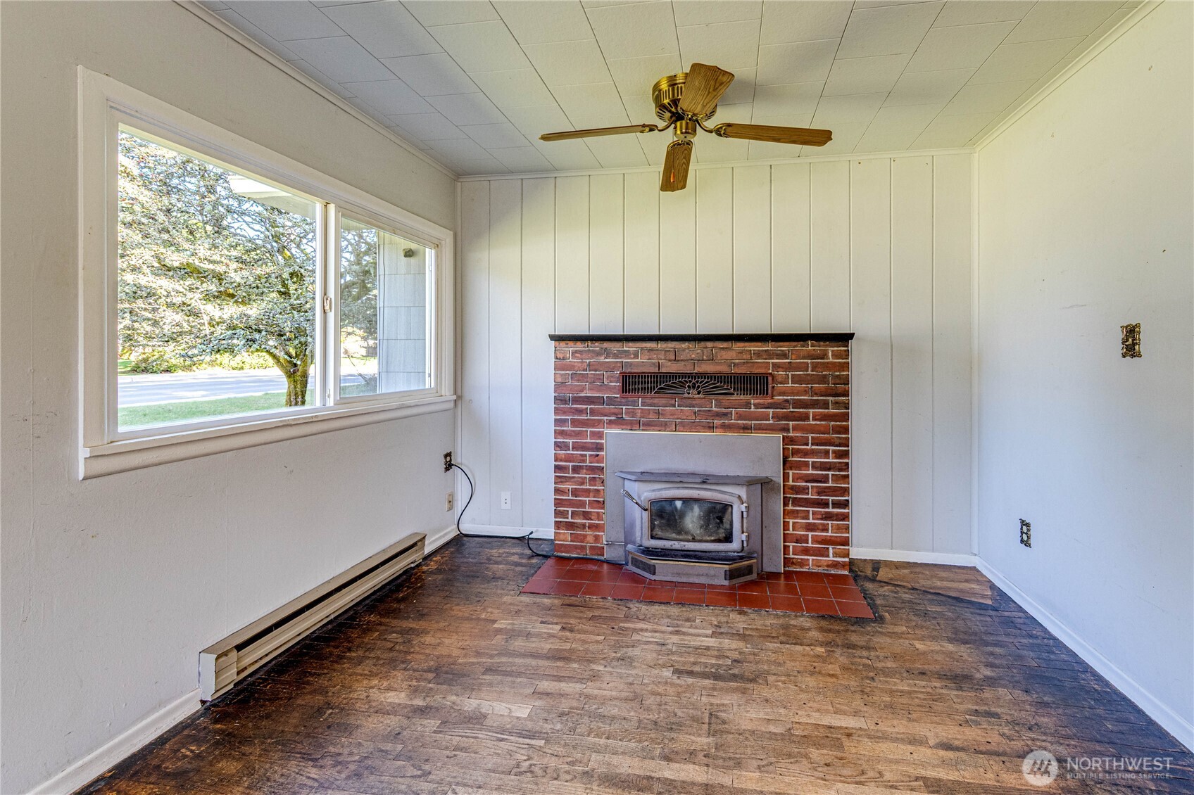 2016 W 10th Street , Port Angeles, WA 98363