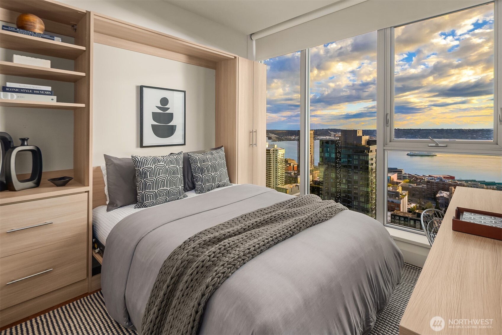 583 Battery Street #3406N, Seattle, WA 98121