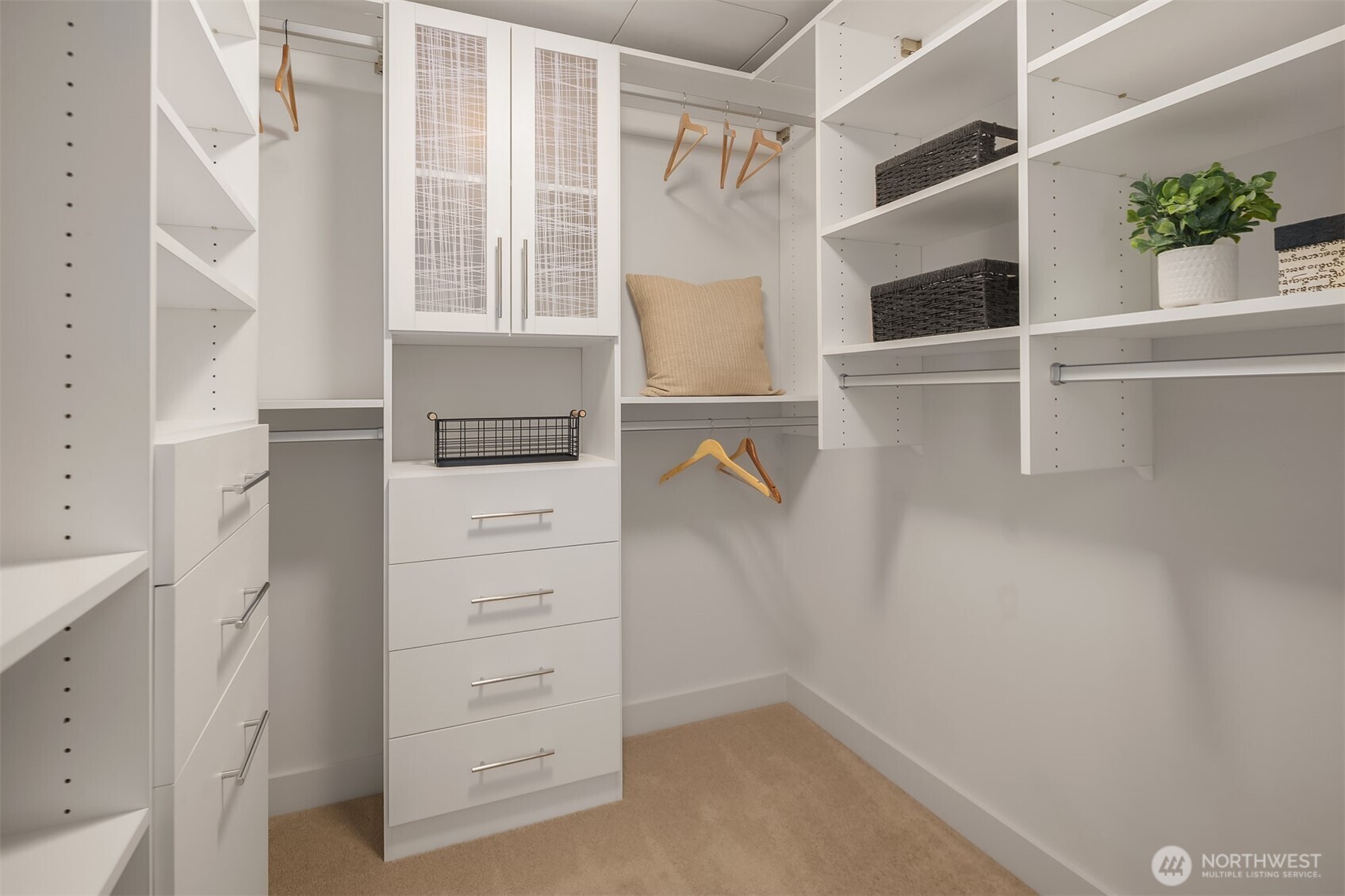 583 Battery Street #3406N, Seattle, WA 98121