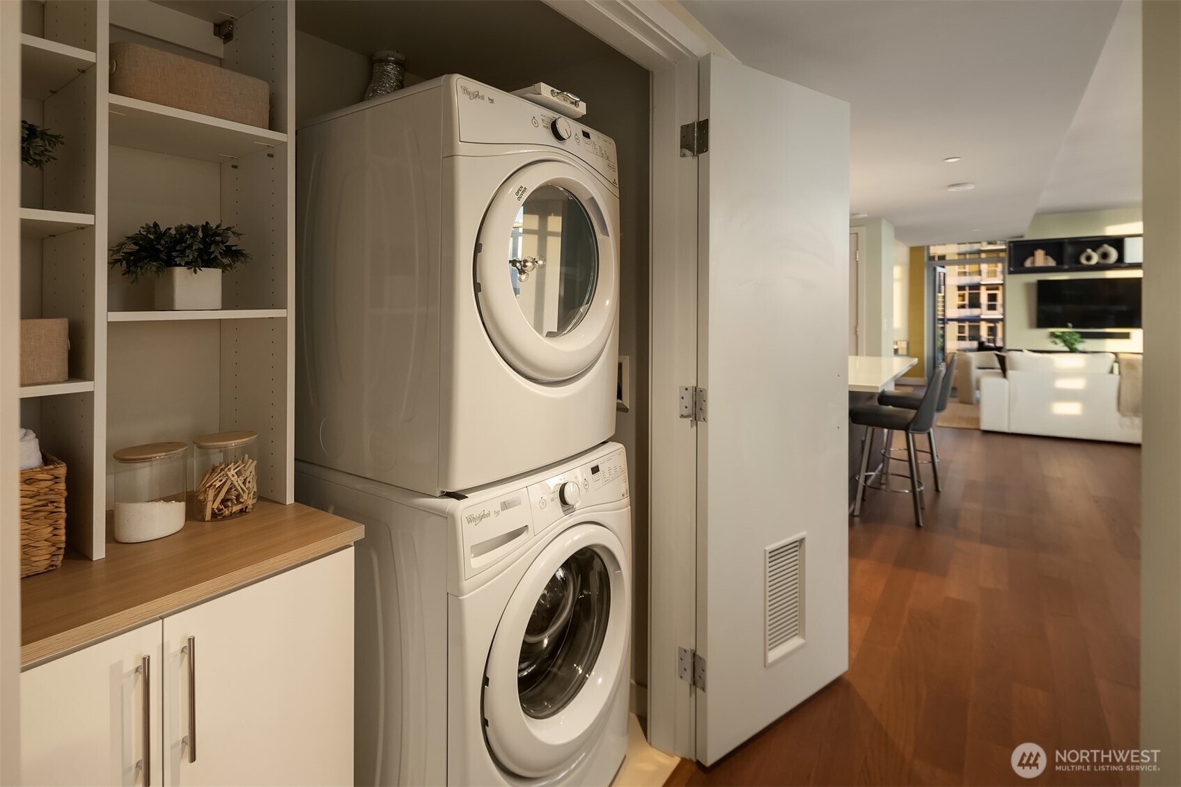 583 Battery Street #3406N, Seattle, WA 98121